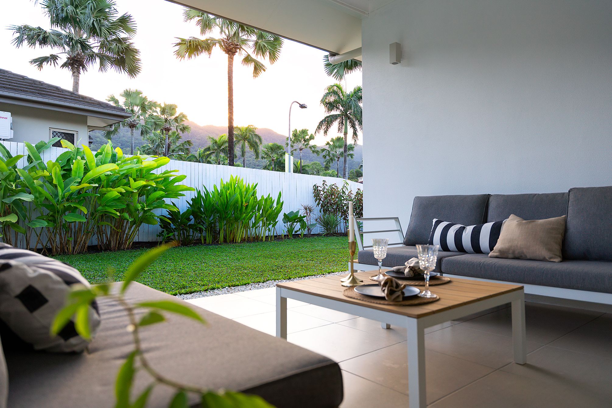 14/1-11 Paradise Palms Drive — photo 3 of 21