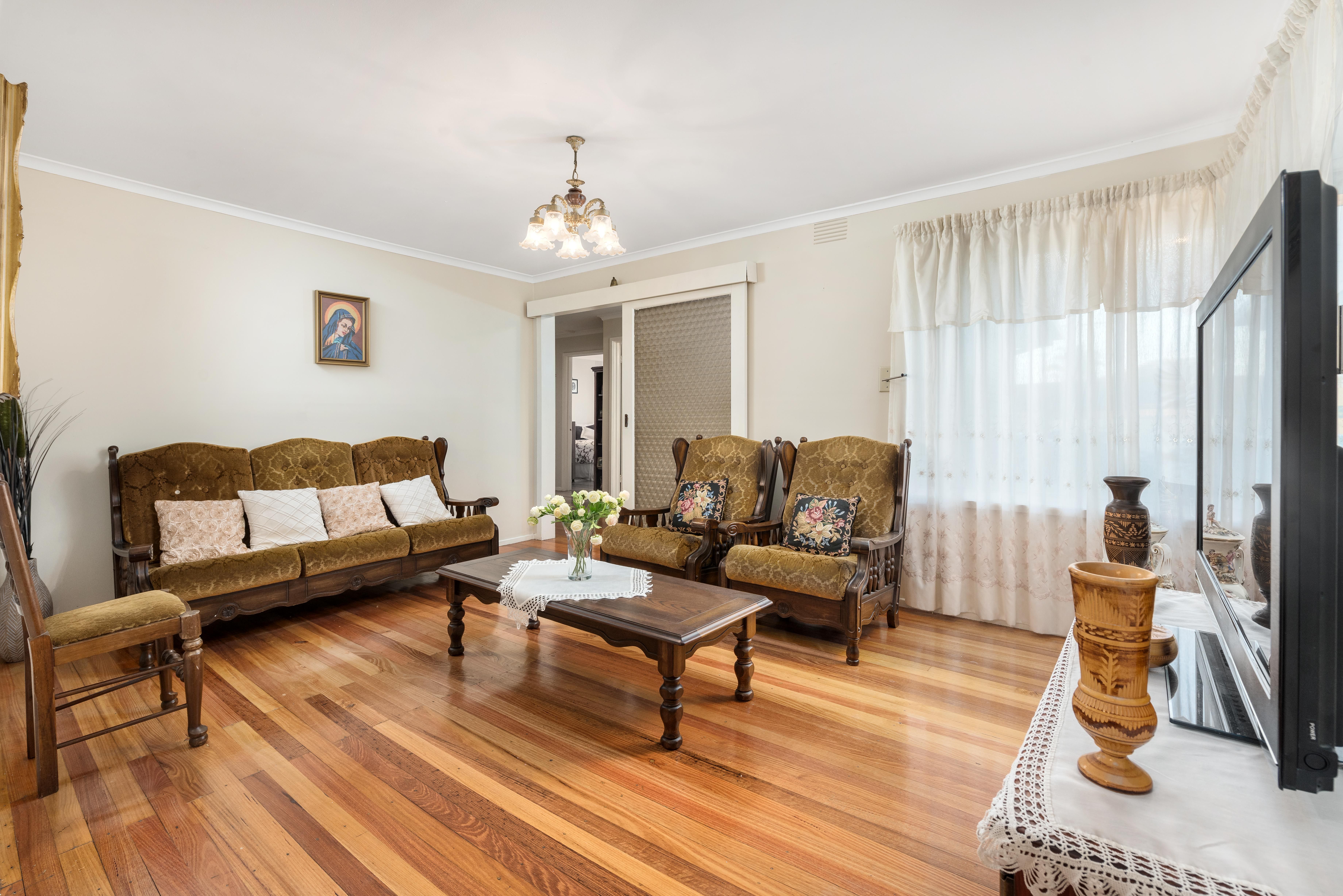 40 Cumberland Crescent, Thomastown, VIC 3074
