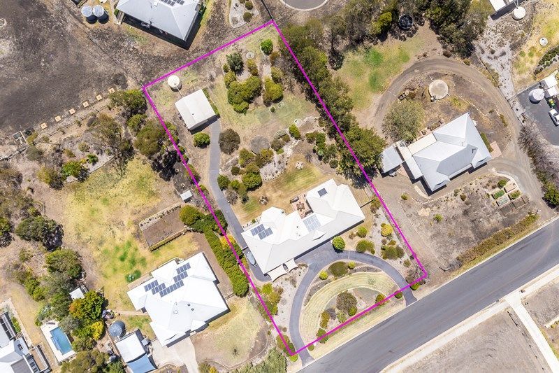 32 Freyling Road, Hodgson Vale, QLD 4352