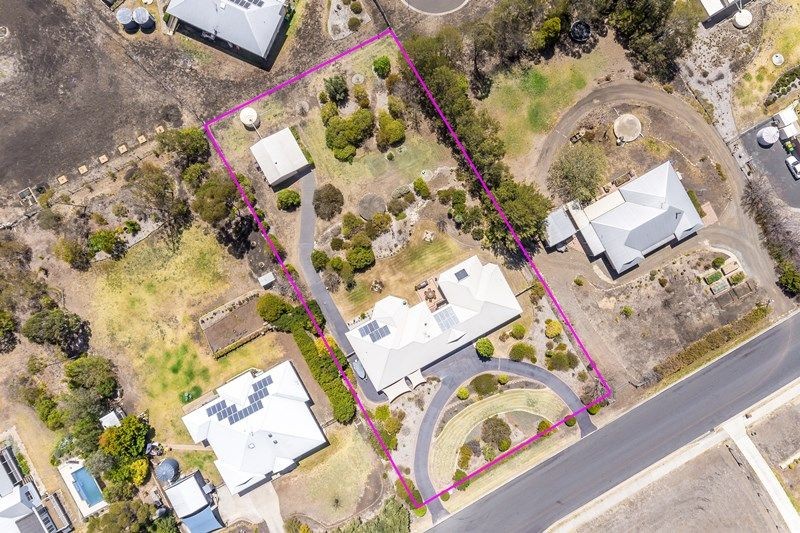 32 Freyling Road, Hodgson Vale, QLD 4352