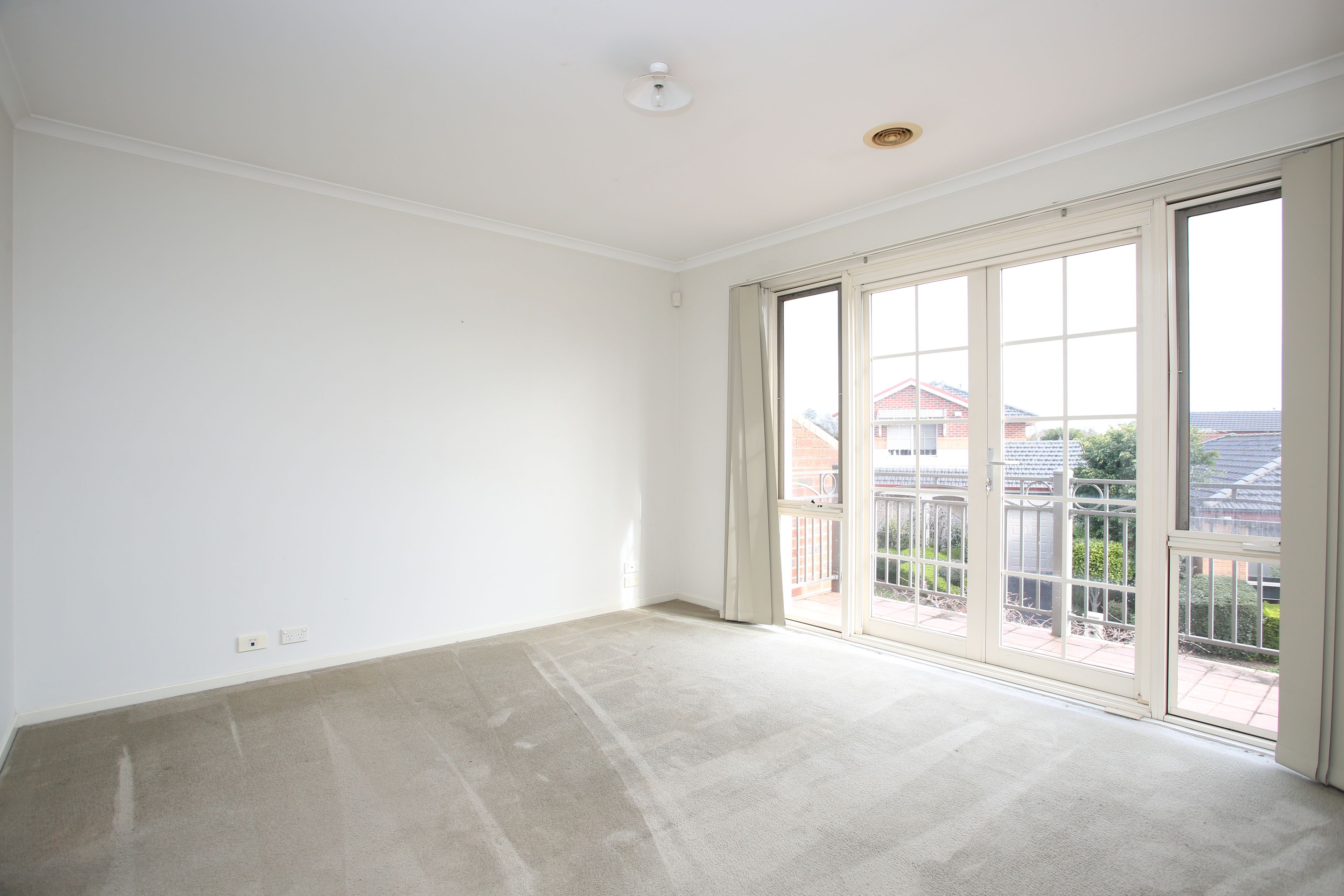 11 Kingsland Close, Dingley Village, VIC 3172