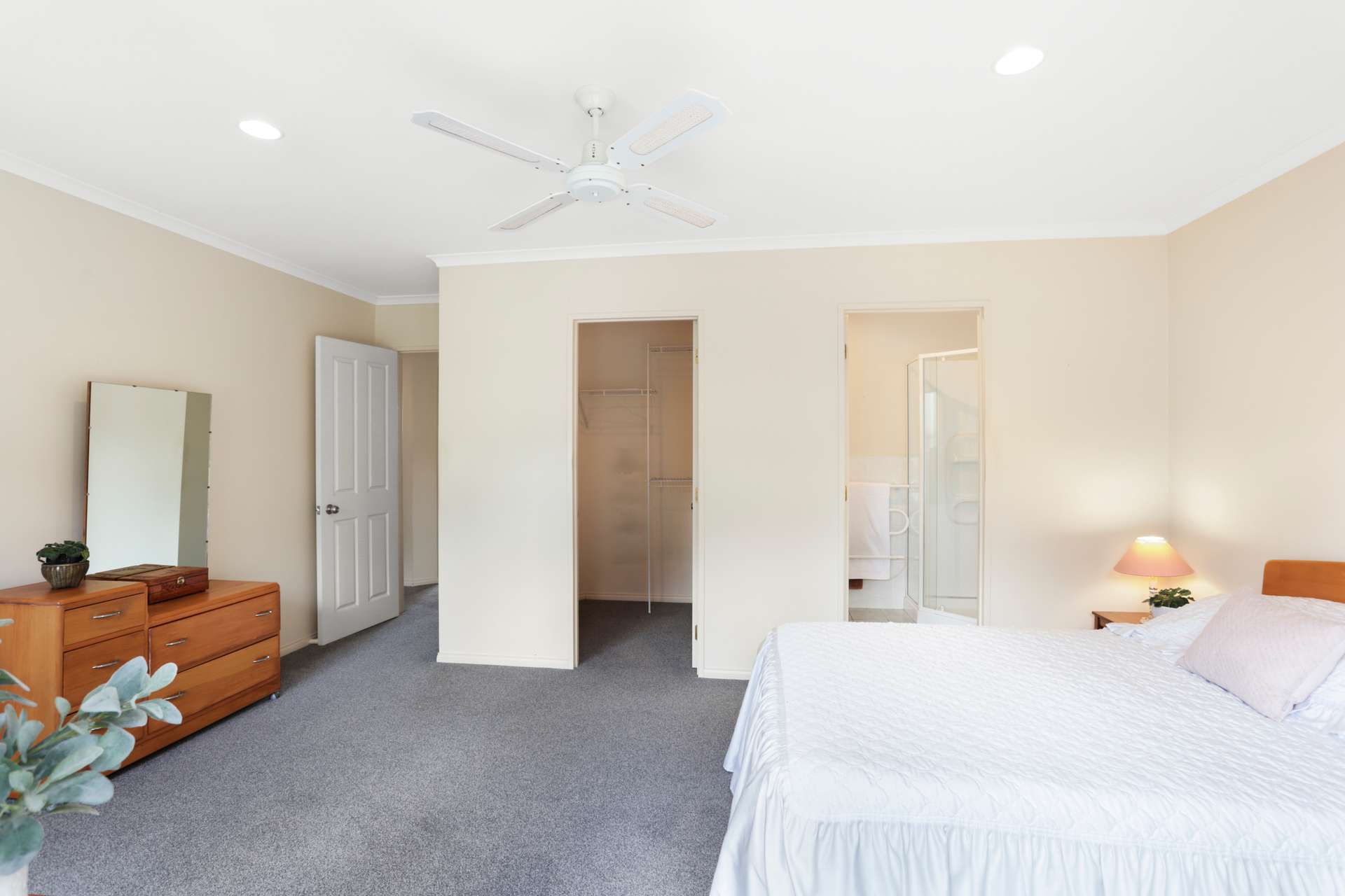 6 Rosebay Rise photo 12