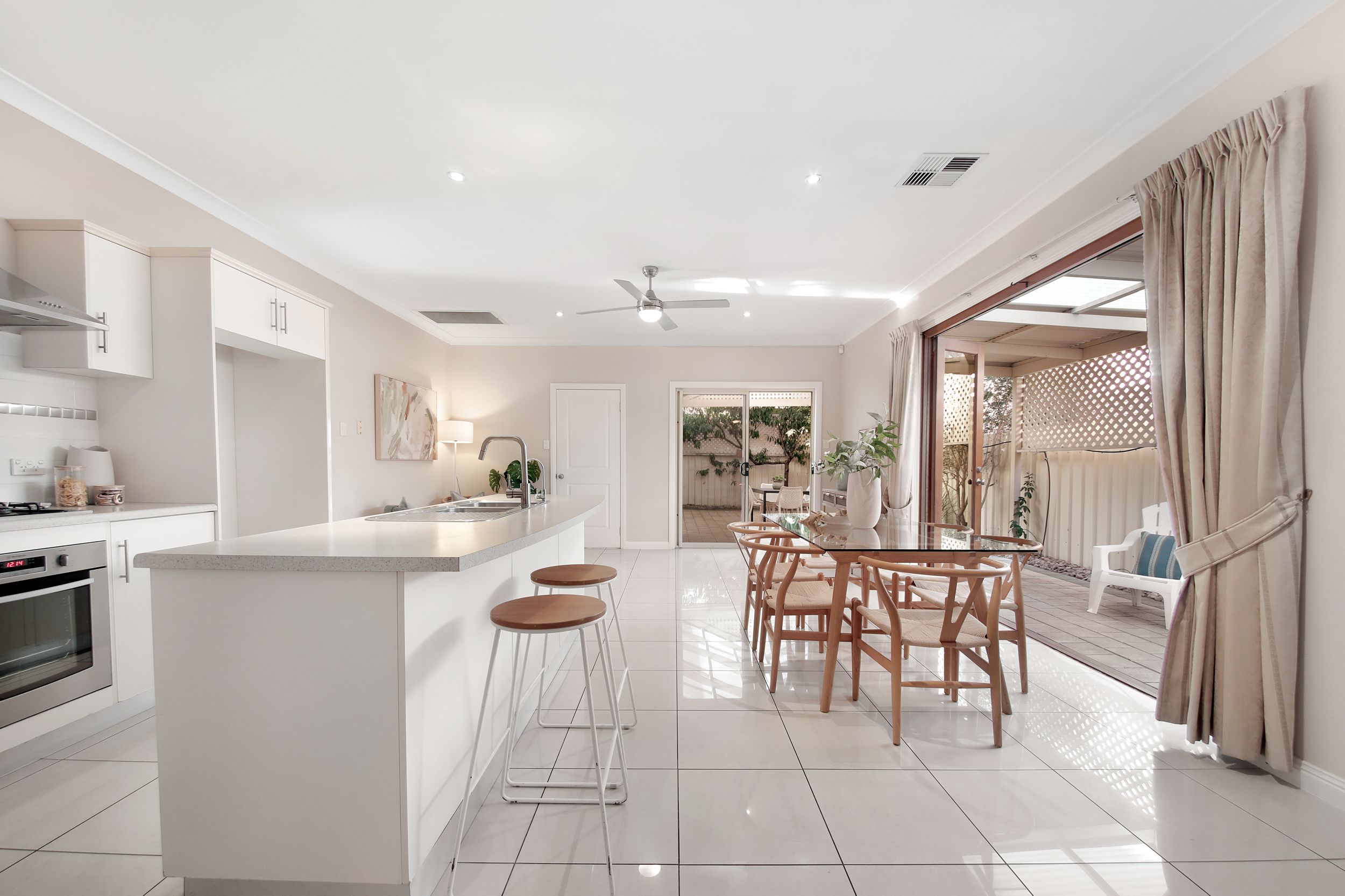 10 Mitton Avenue, Henley Beach SA 5022