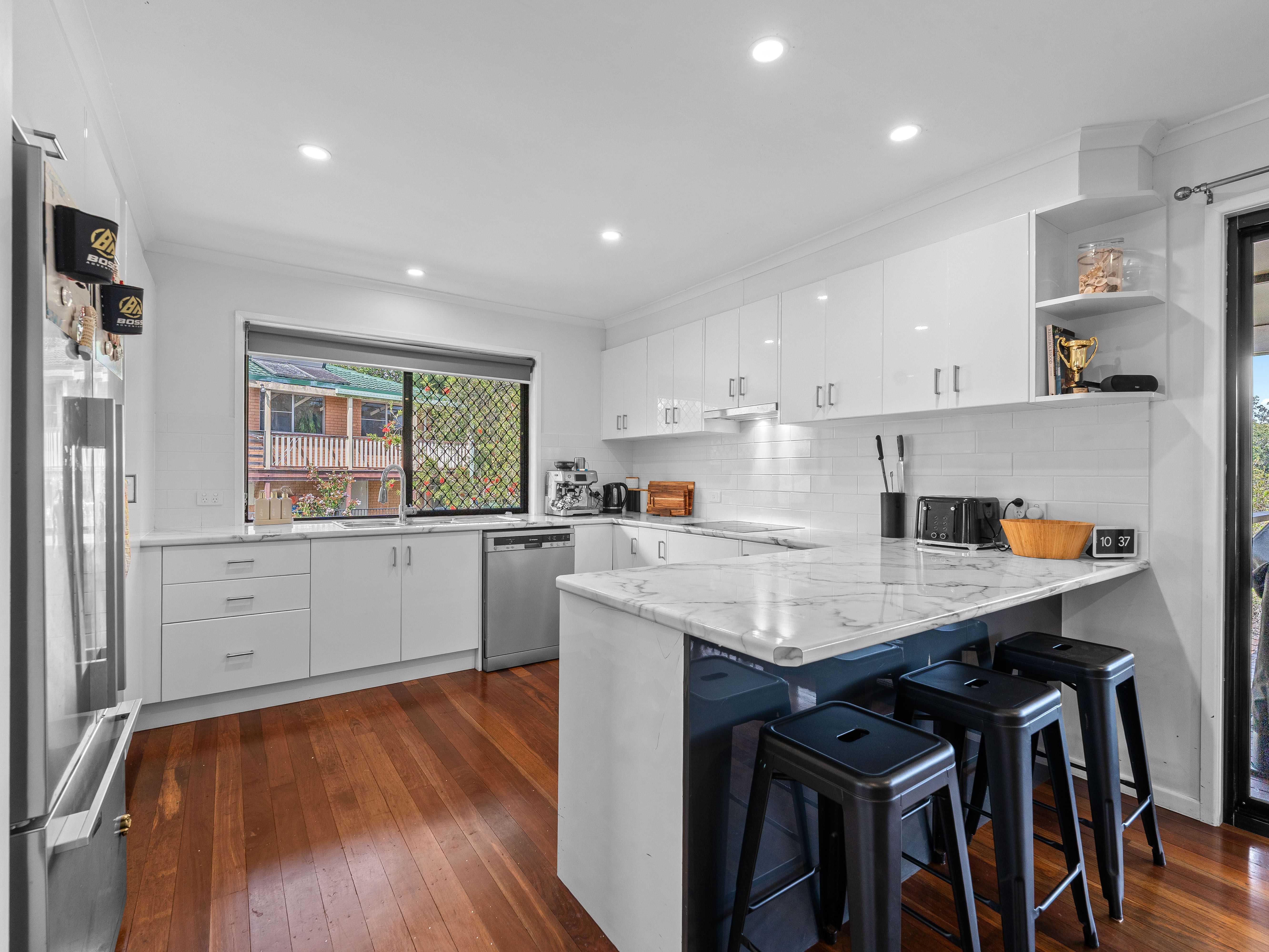 45 Hutton Road — photo 4 of 20