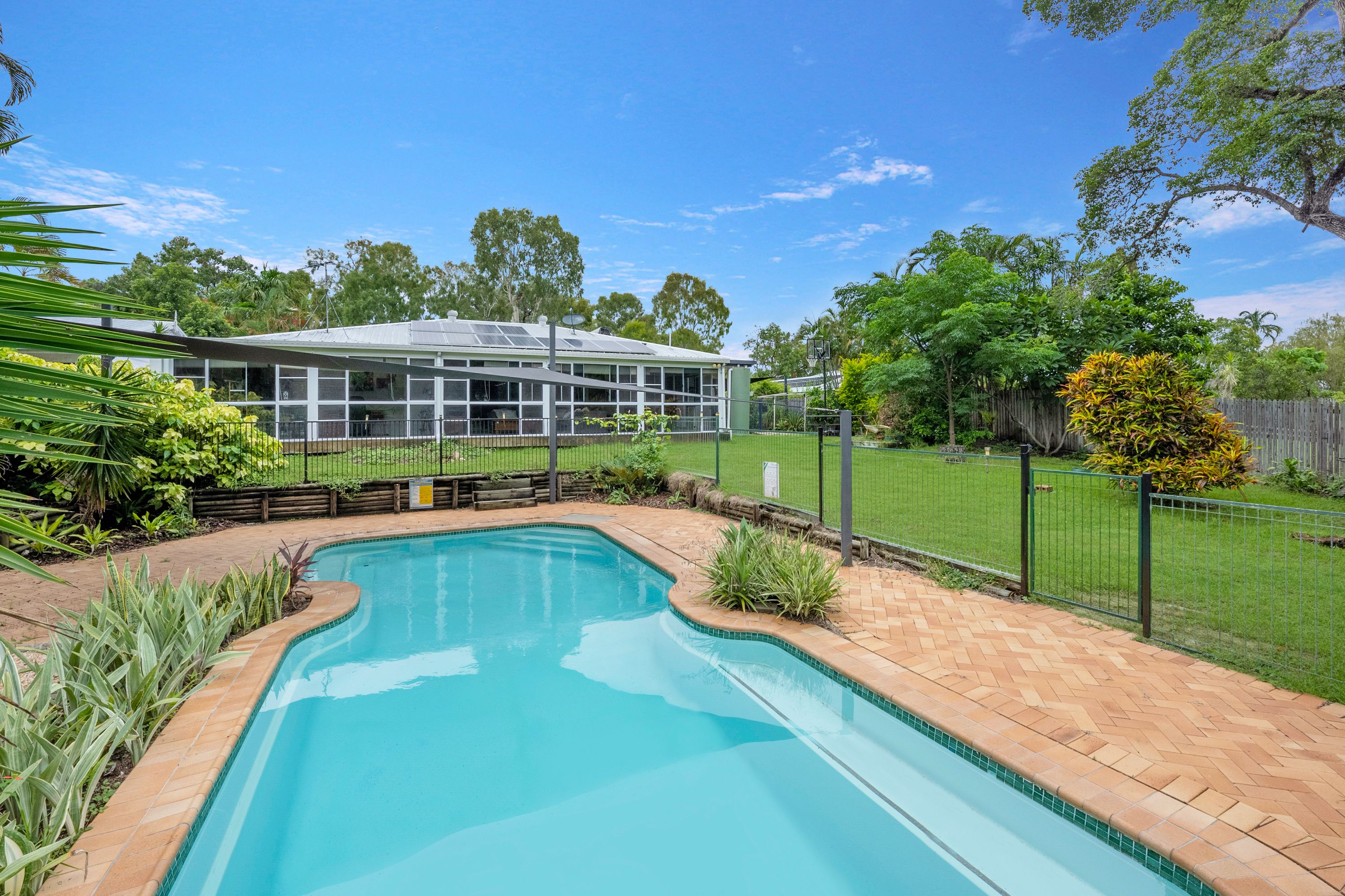 79 Marina Drive, Bushland Beach QLD 4818
