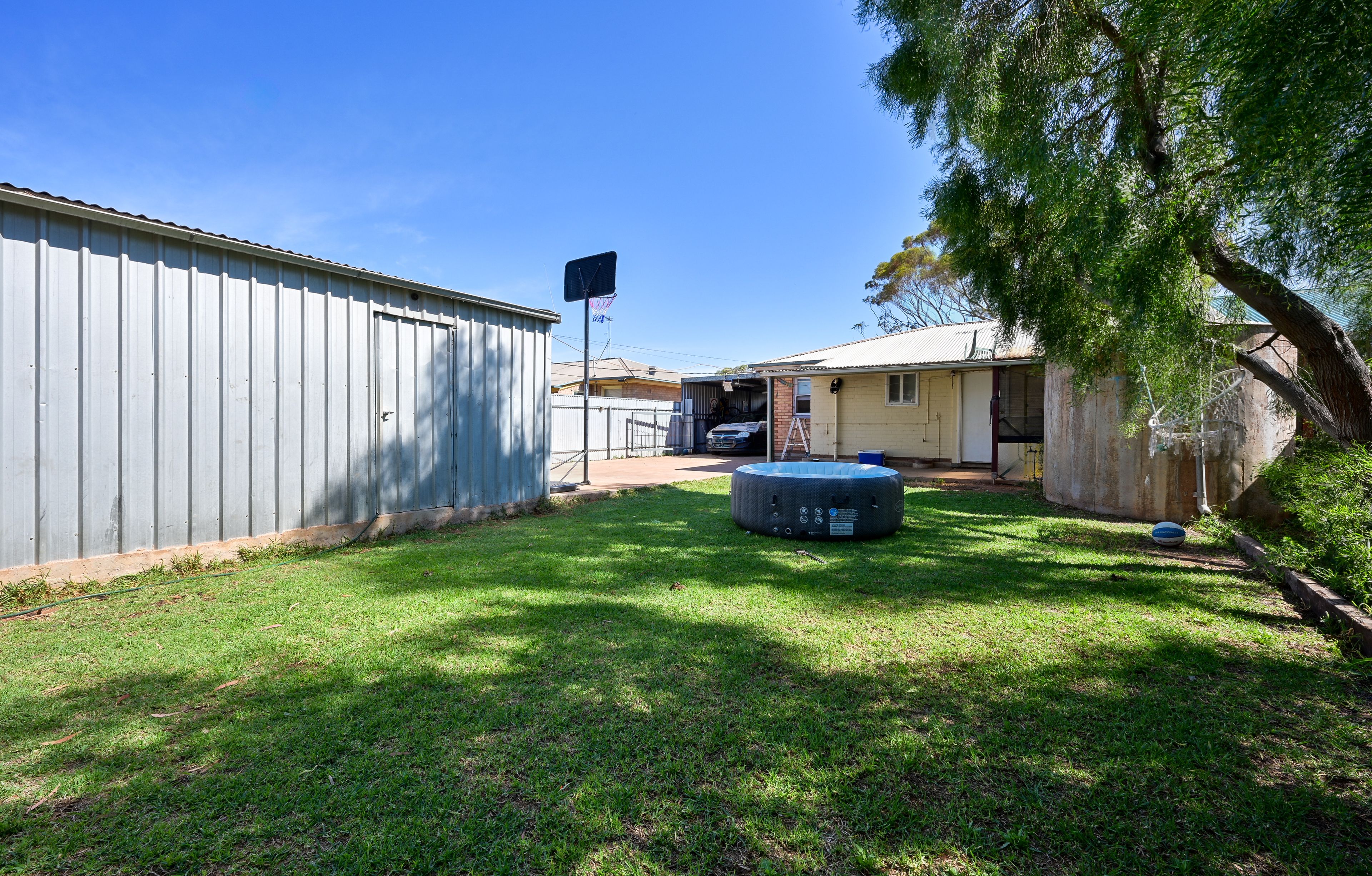 27 Knight Street — photo 12 of 12