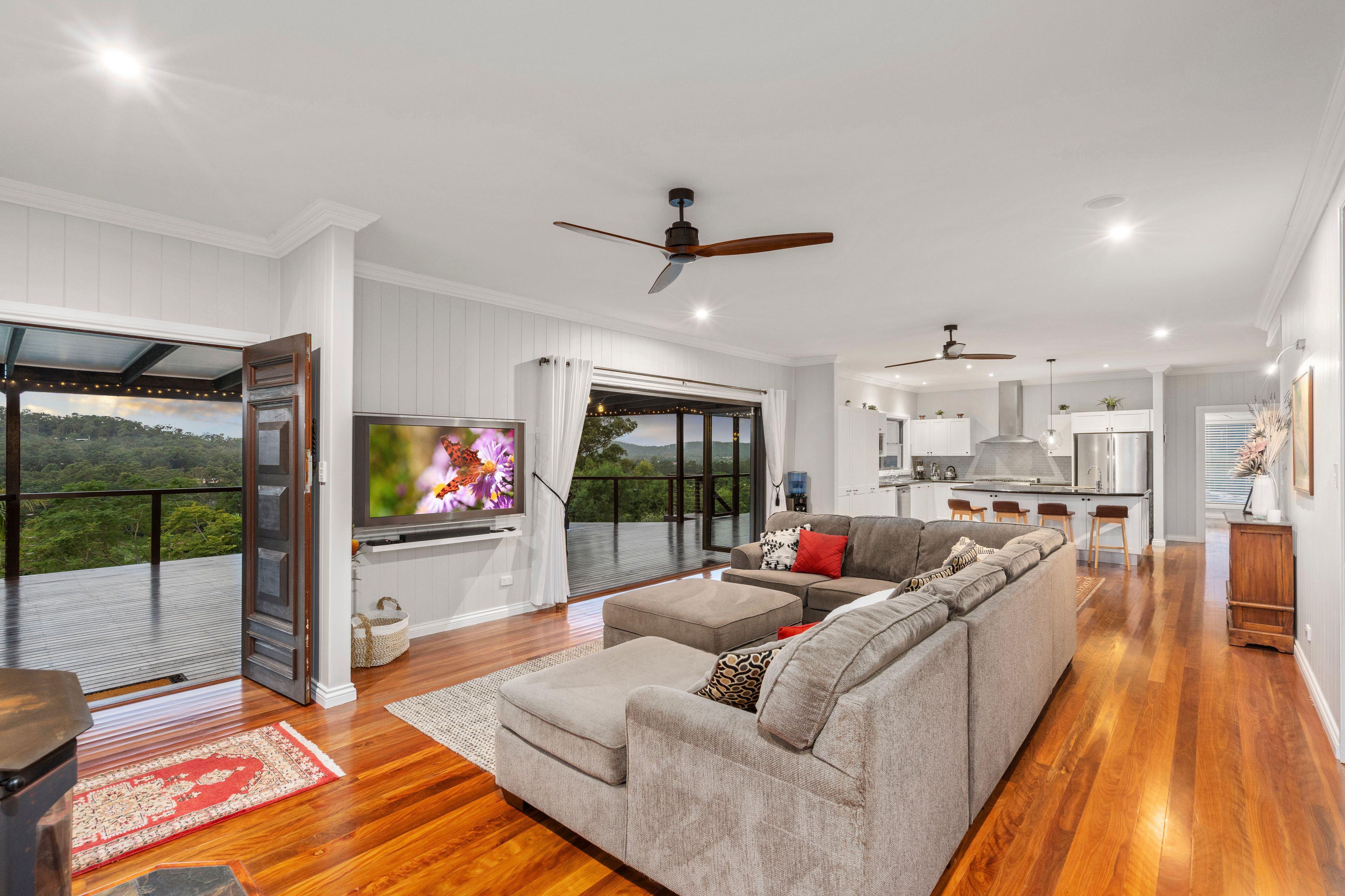 99 Gladrose Crescent, Wongawallan, QLD 4210