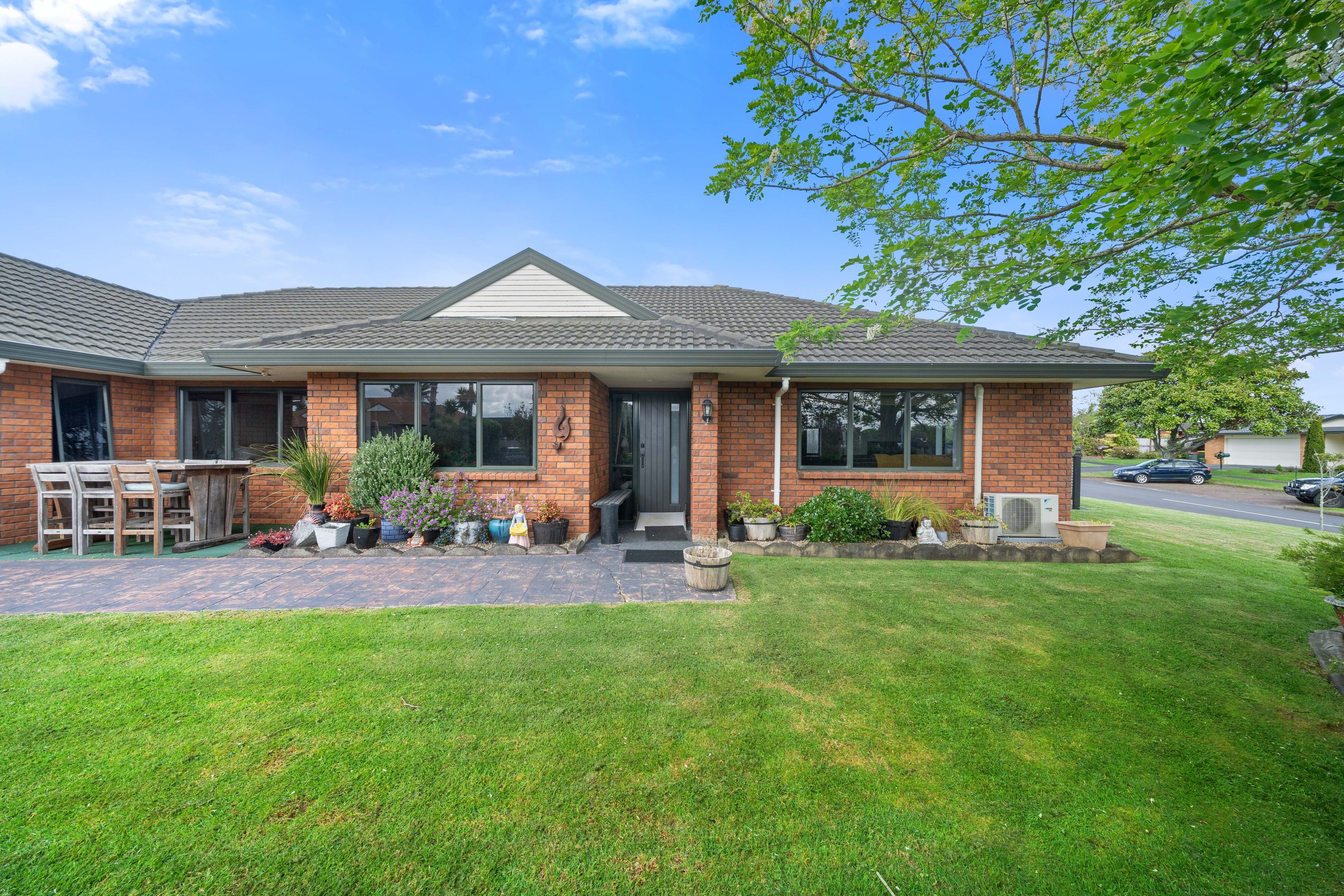 4 Castlehill Court, Wattle Downs, Manukau City