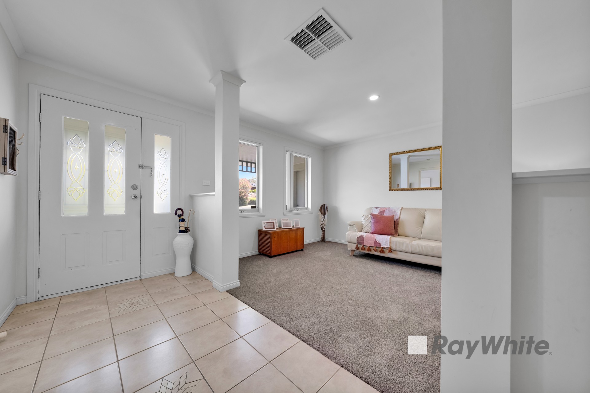 38 Weeden Crescent, Hallam, VIC 3803