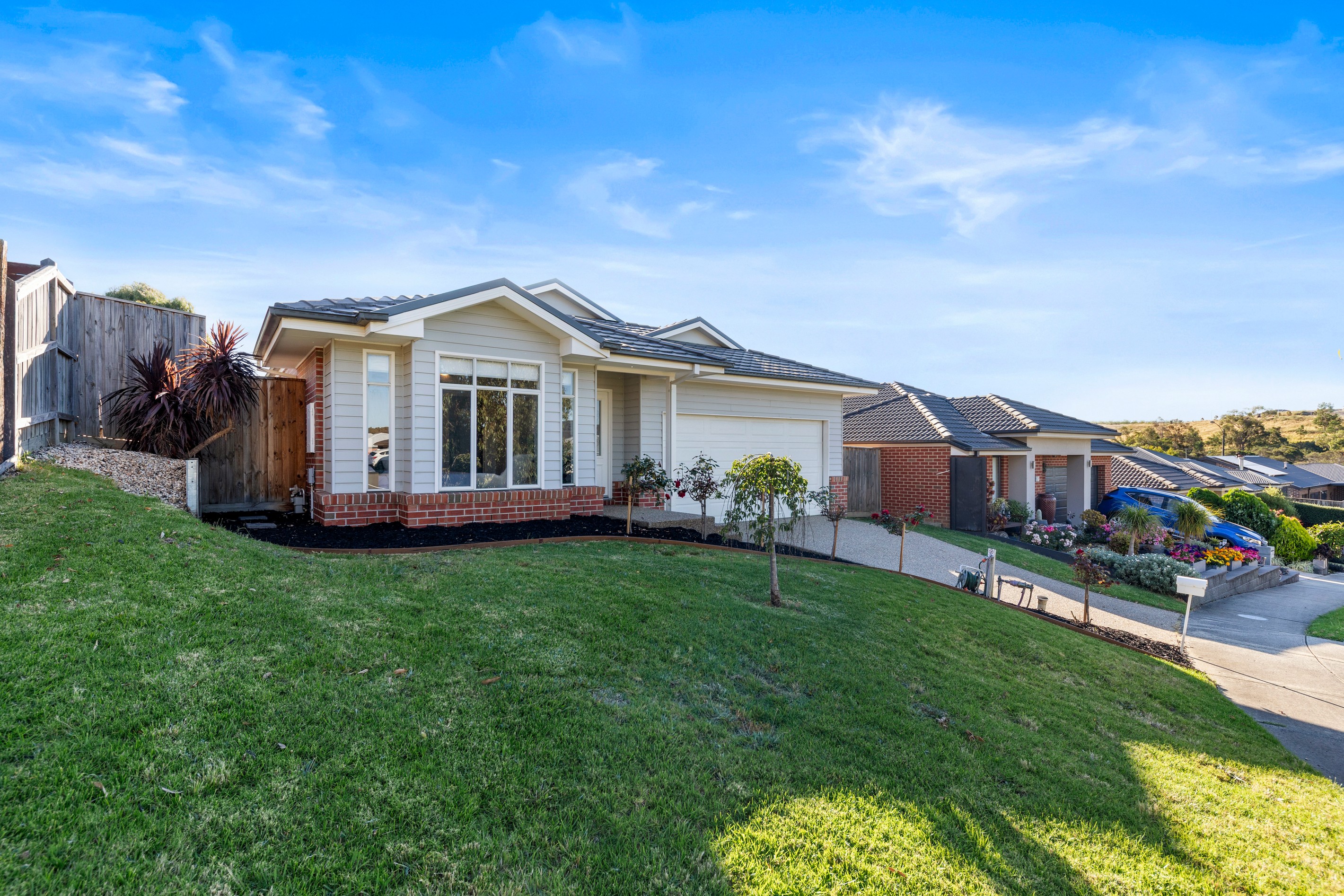 49 Eastbourne Crescent, Officer, VIC 3809