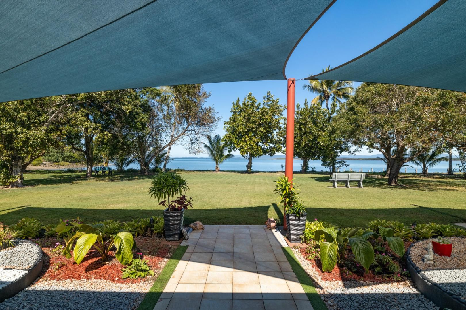 20 Davison Road, Wilson Beach, QLD 4800