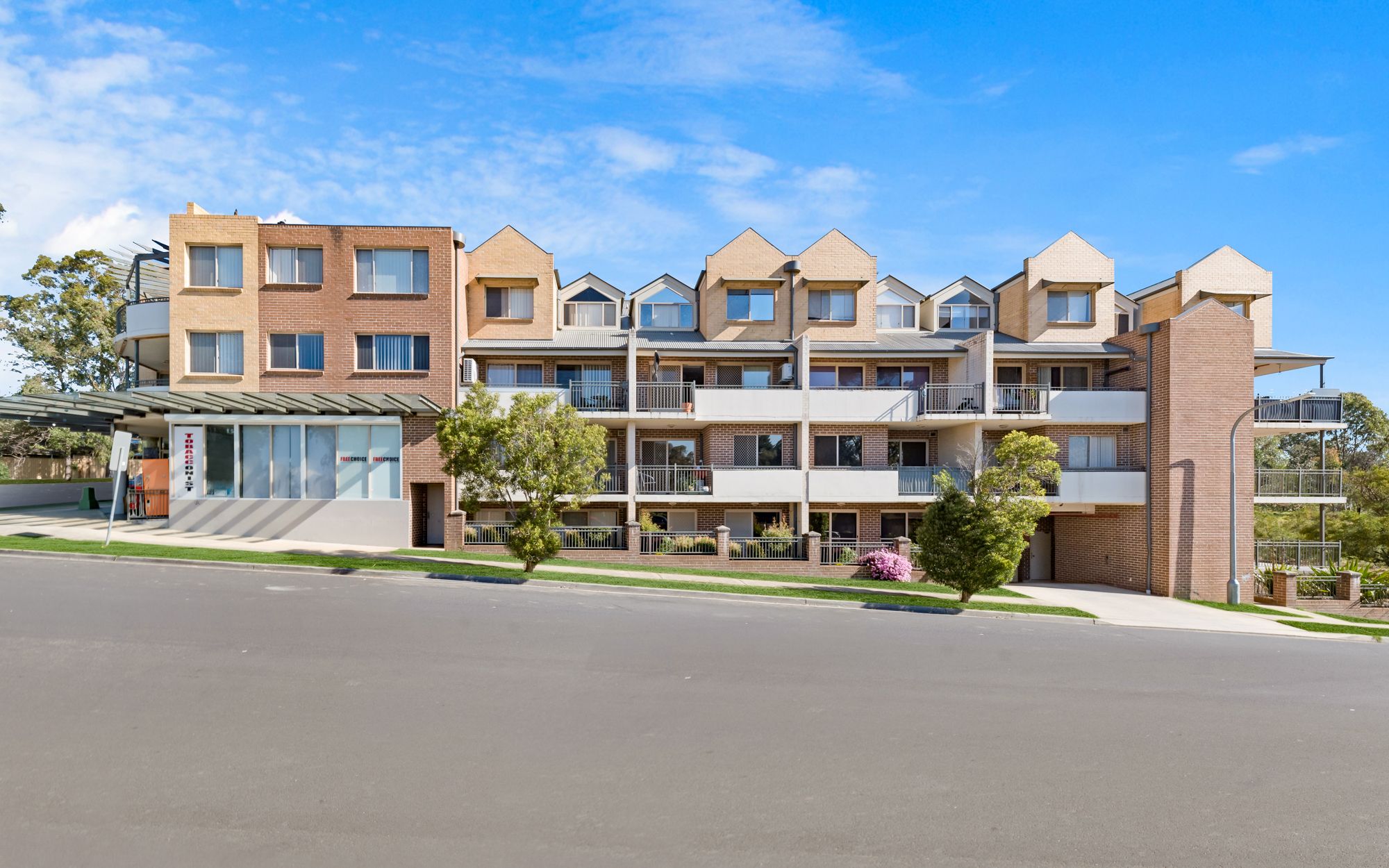 18/41 Woodhouse Drive, Ambarvale, NSW 2560