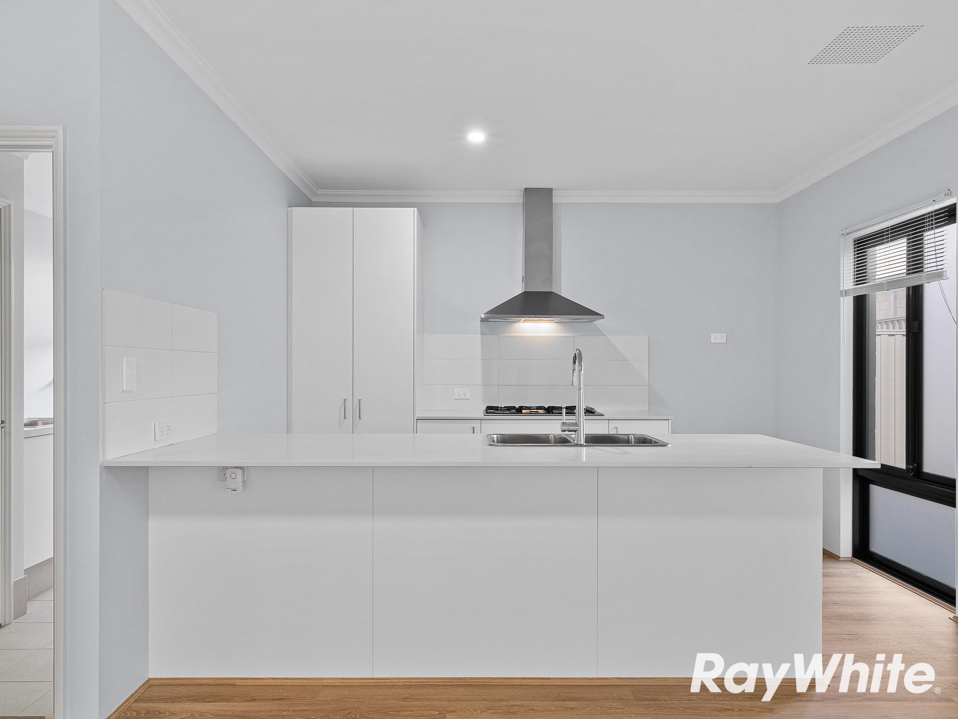 25 Seacliff Approach, Madora Bay, WA 6210