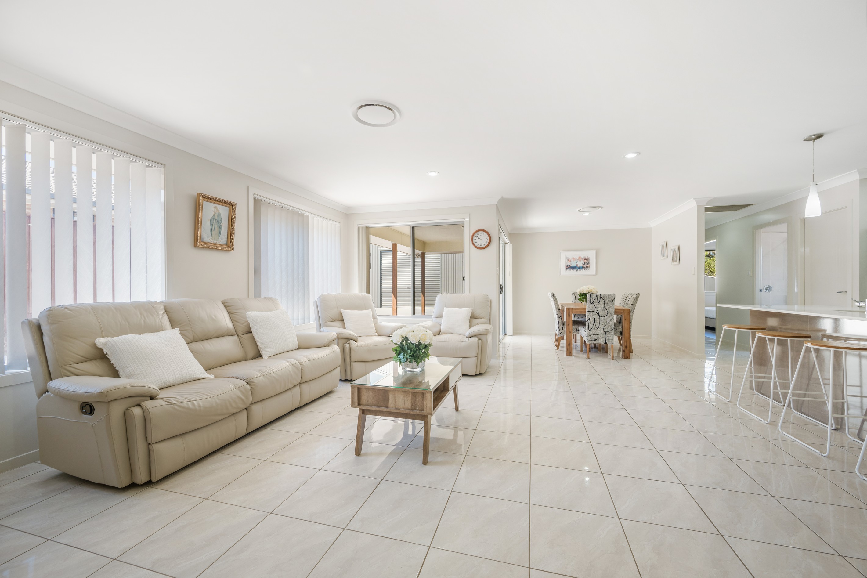 10 Yarralumla Parade, Thrumster, NSW 2444