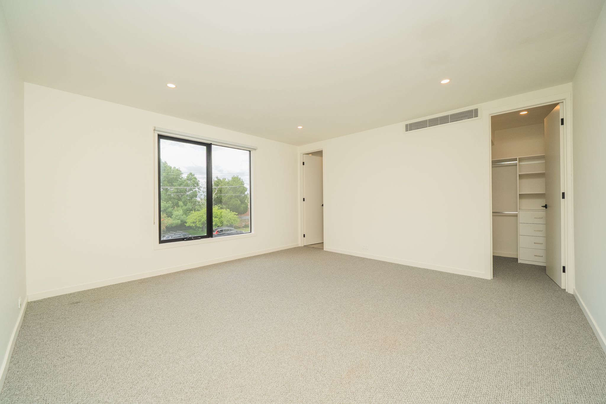 10 Stella Street — photo 7 of 15