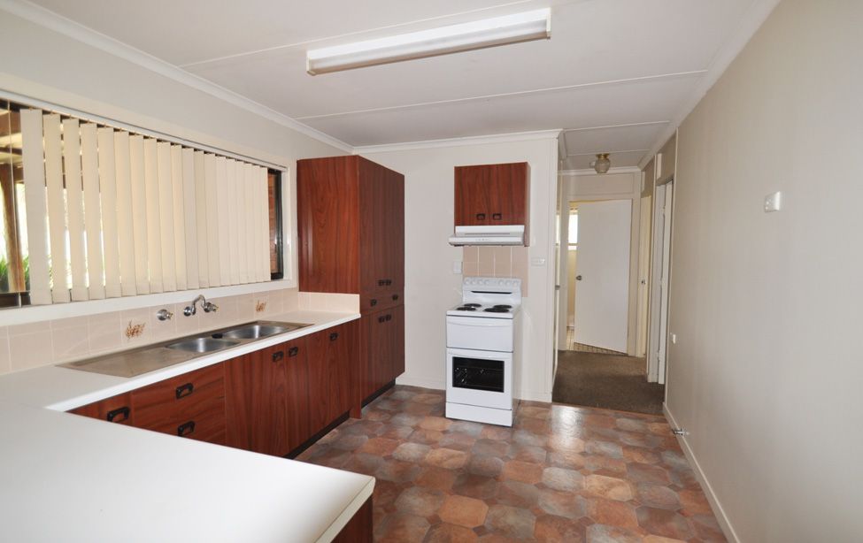 4 Bolton Street, Junee, NSW 2663
