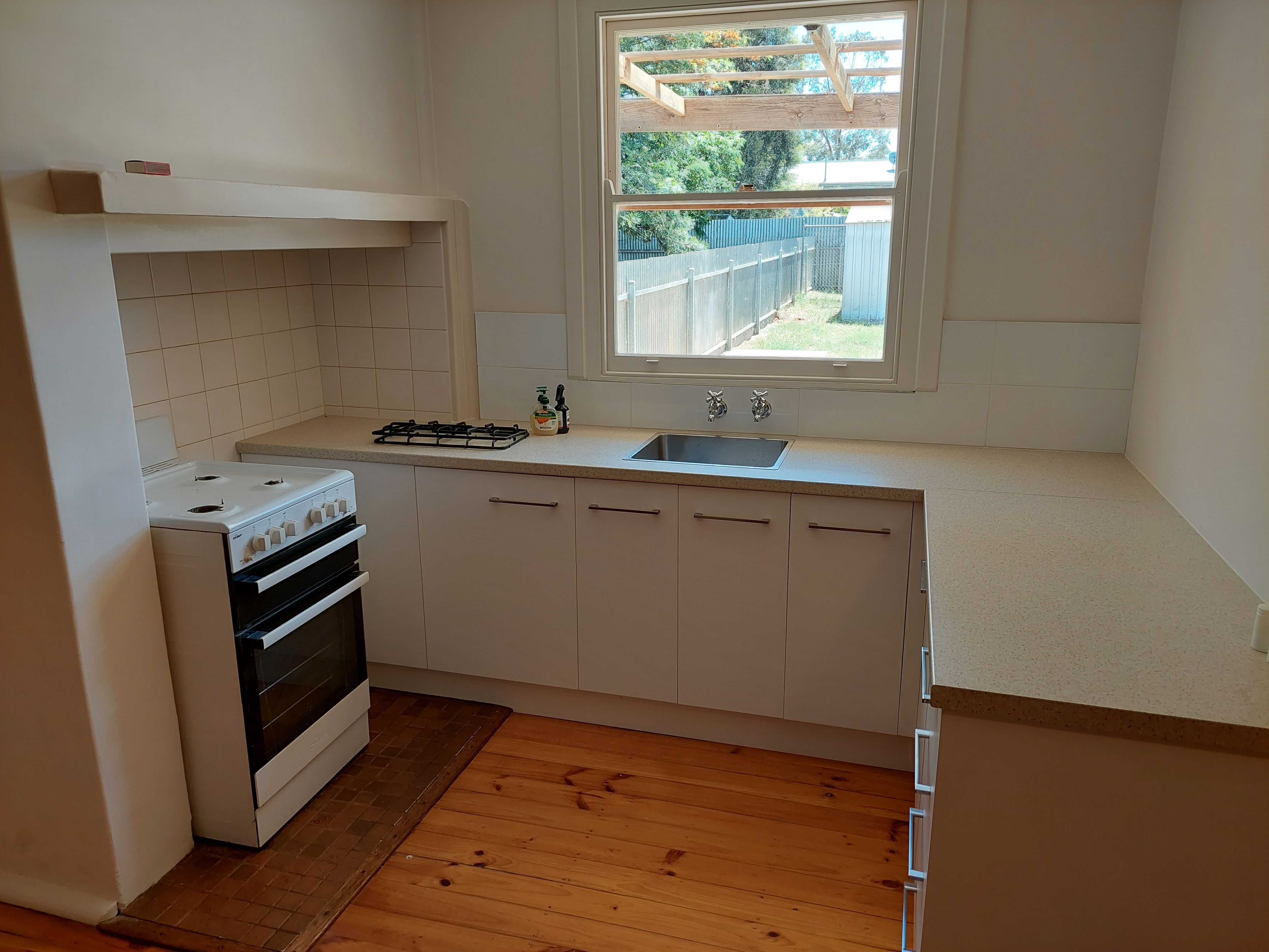 13 Mahoney Street — photo 4 of 12