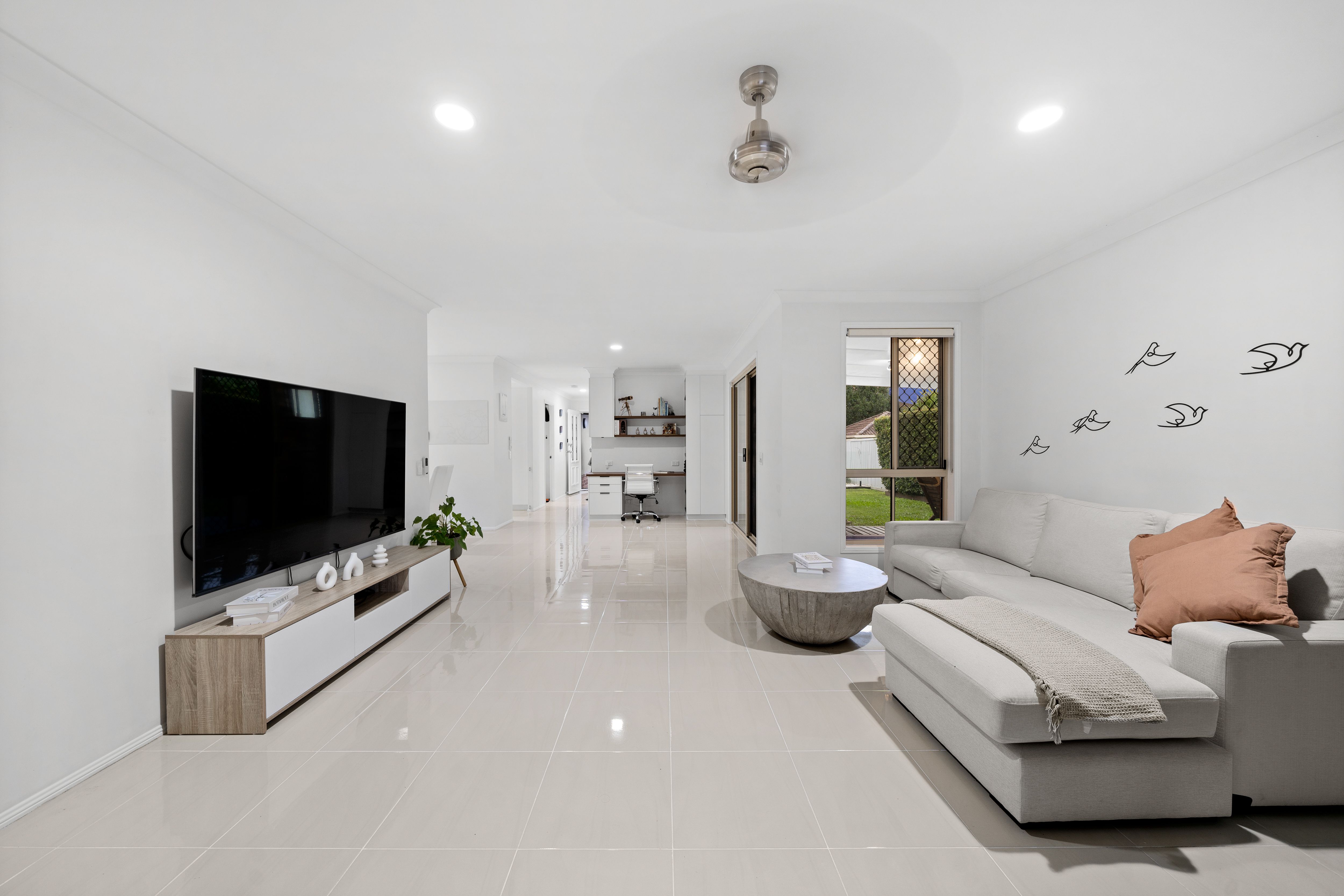 6 Colvin Court, Wakerley, QLD 4154