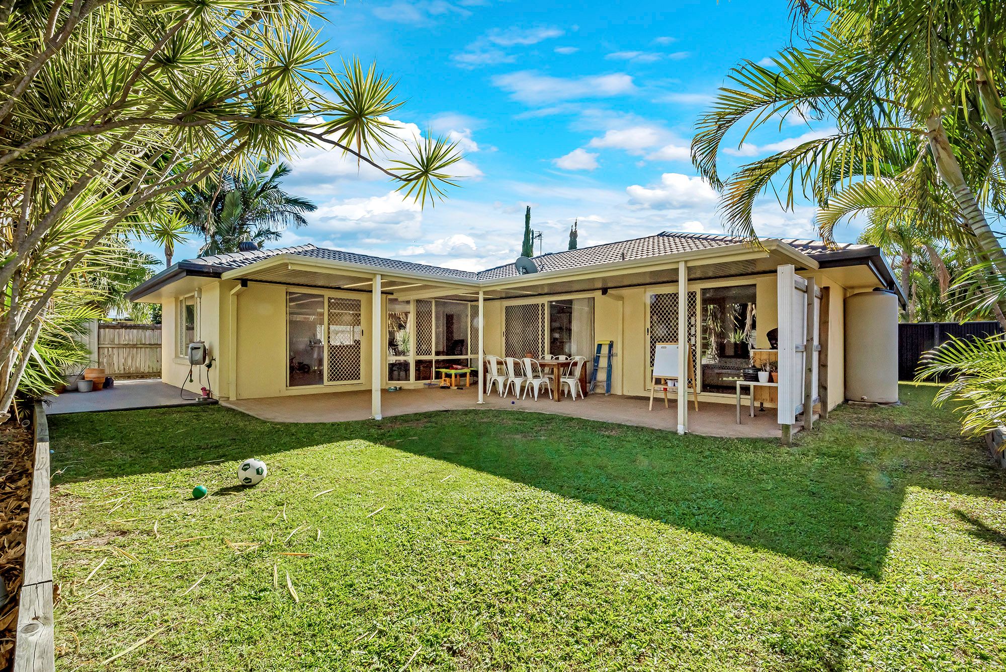 5 Bushlark Street, Varsity Lakes, QLD 4227