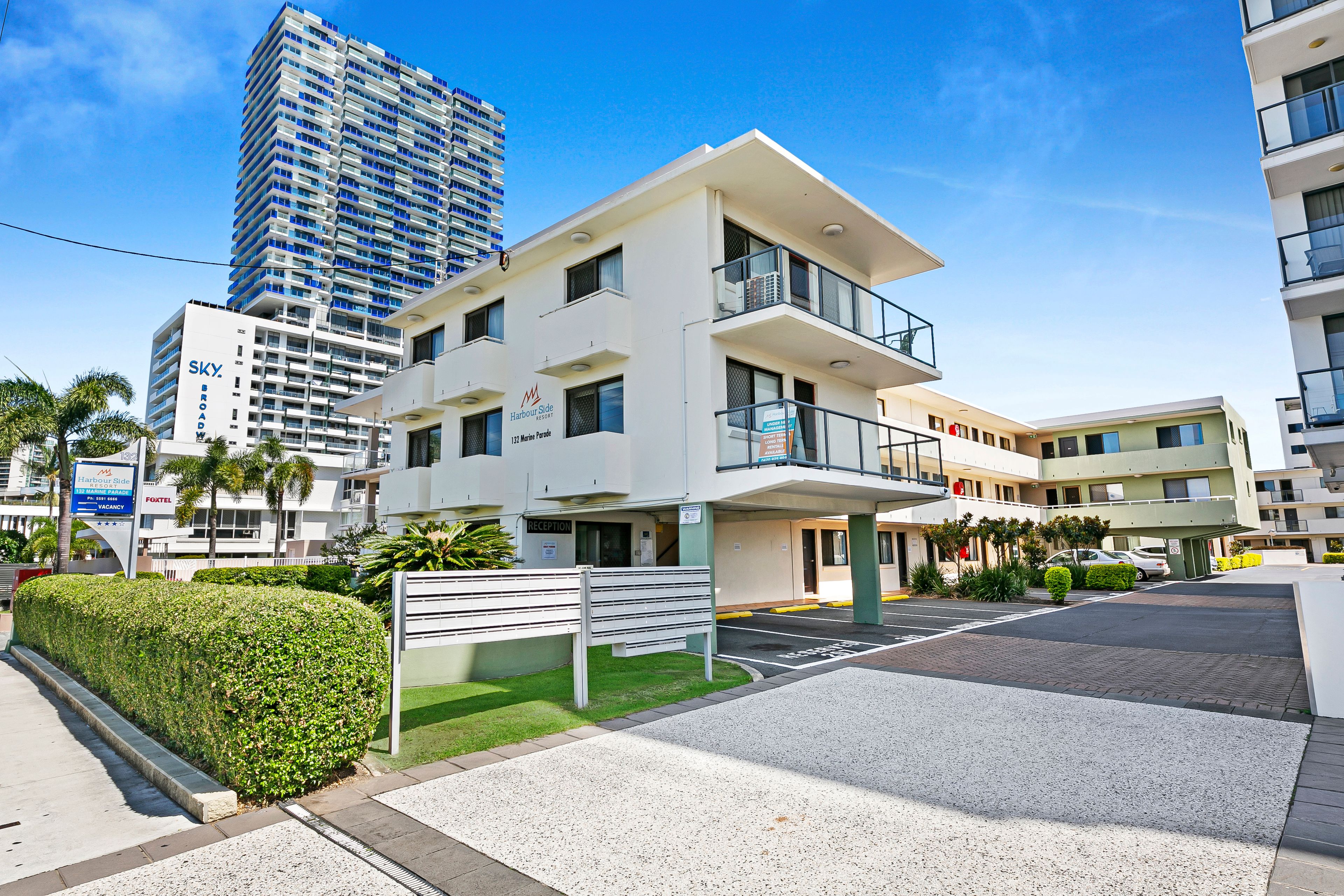 206/132 Marine Parade, Southport, QLD 4215