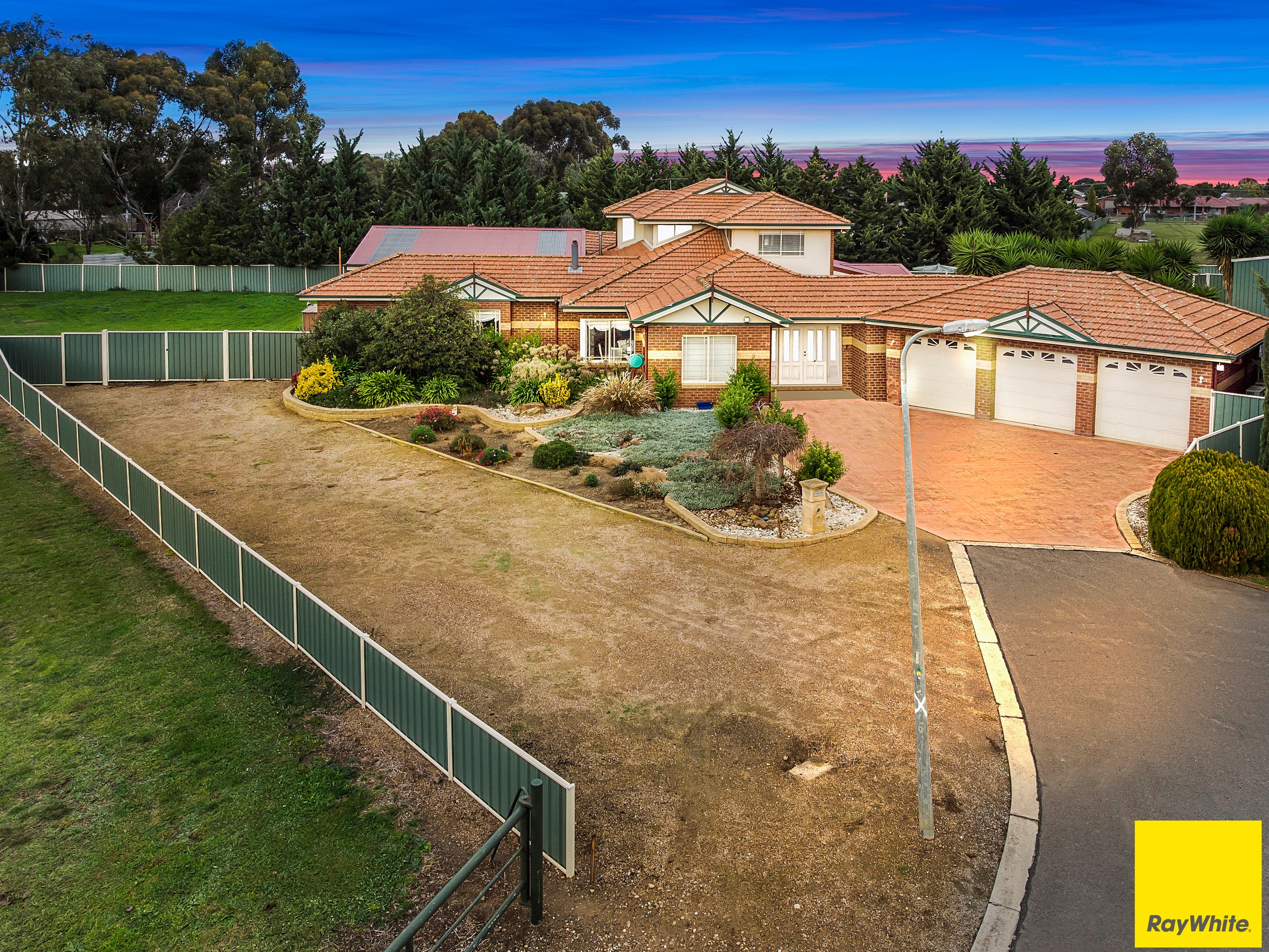 2 Juno Close, Hoppers Crossing, VIC 3029