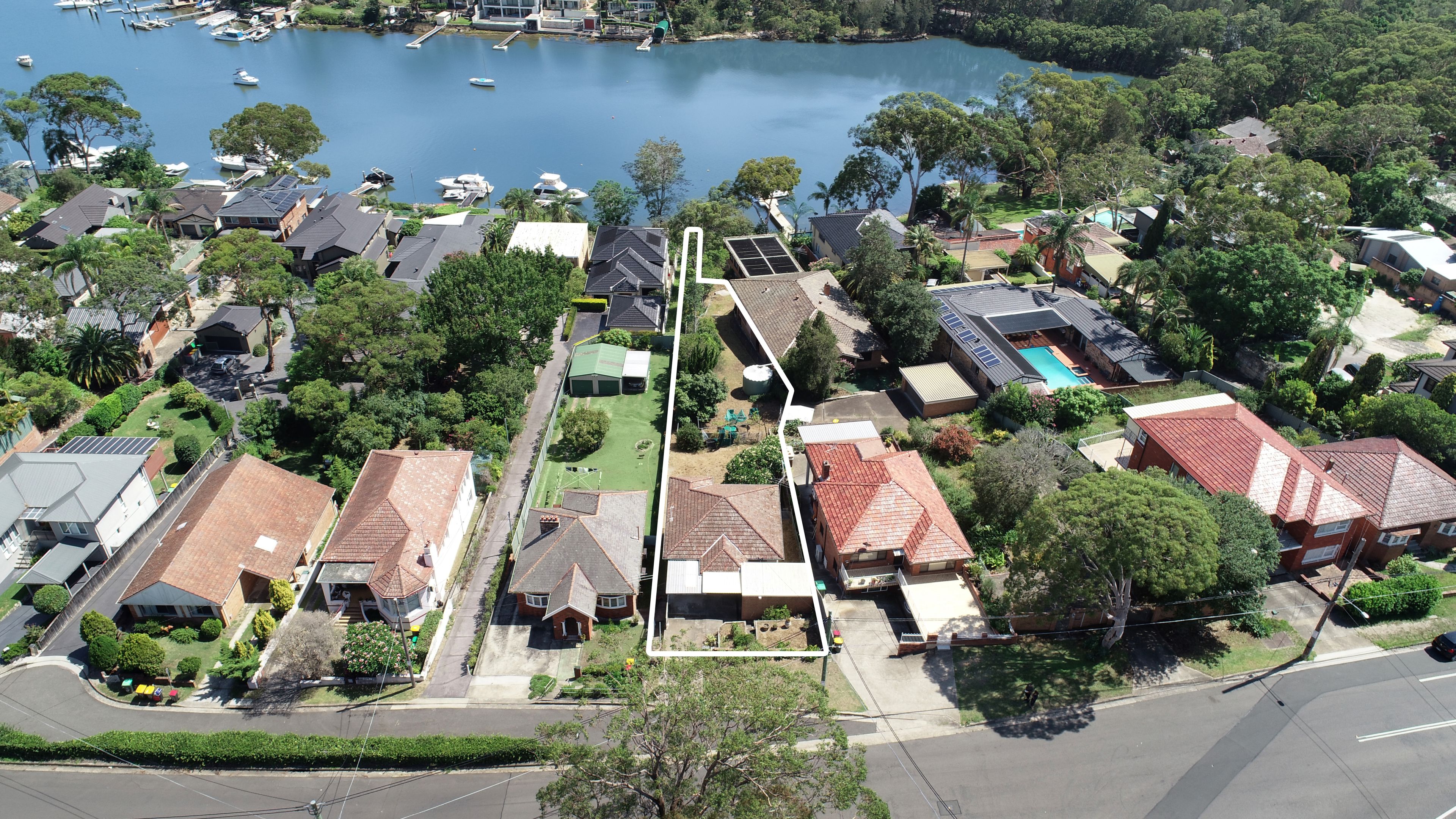 5 Queens Road