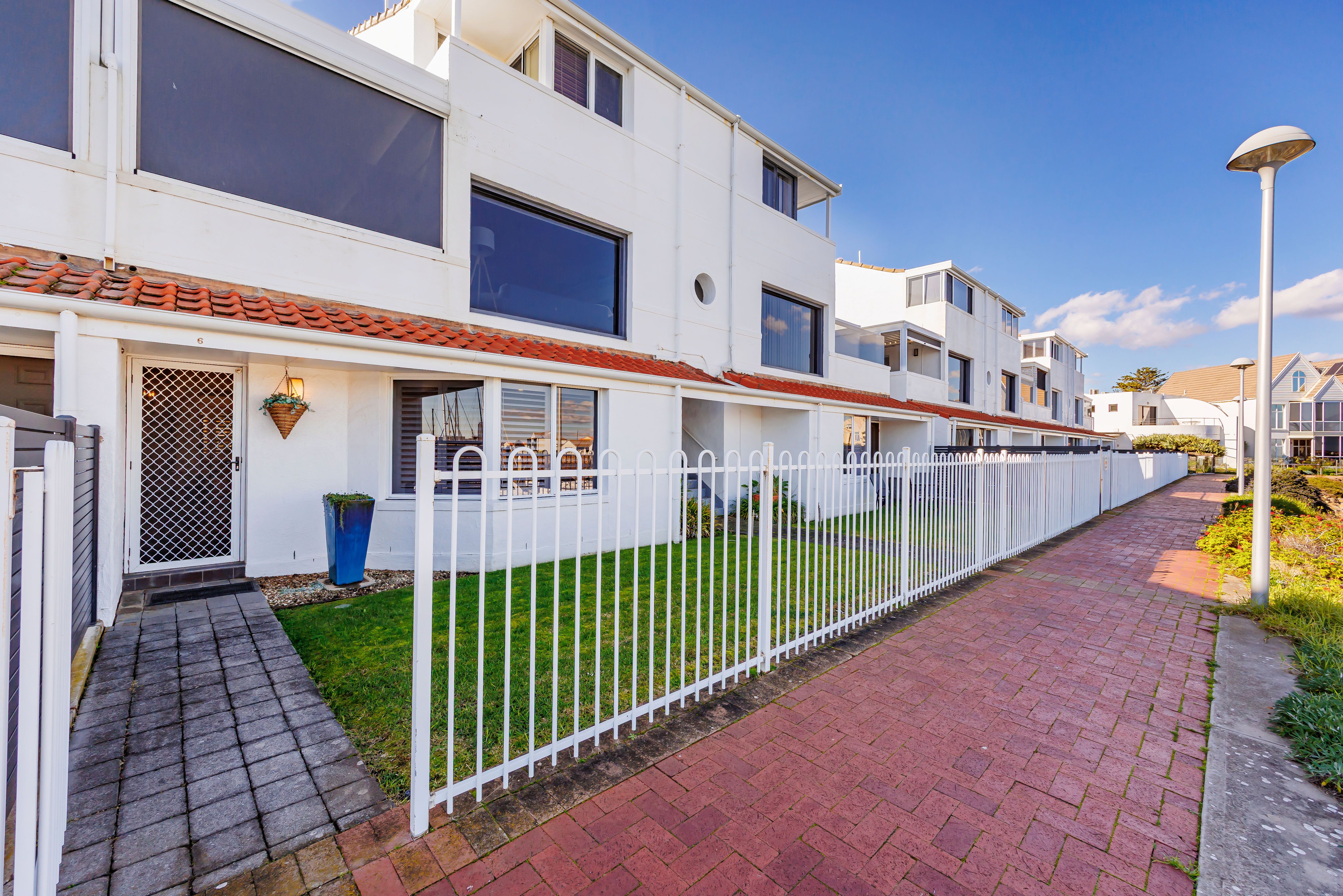 6/10 Nerida Drive, North Haven, SA 5018