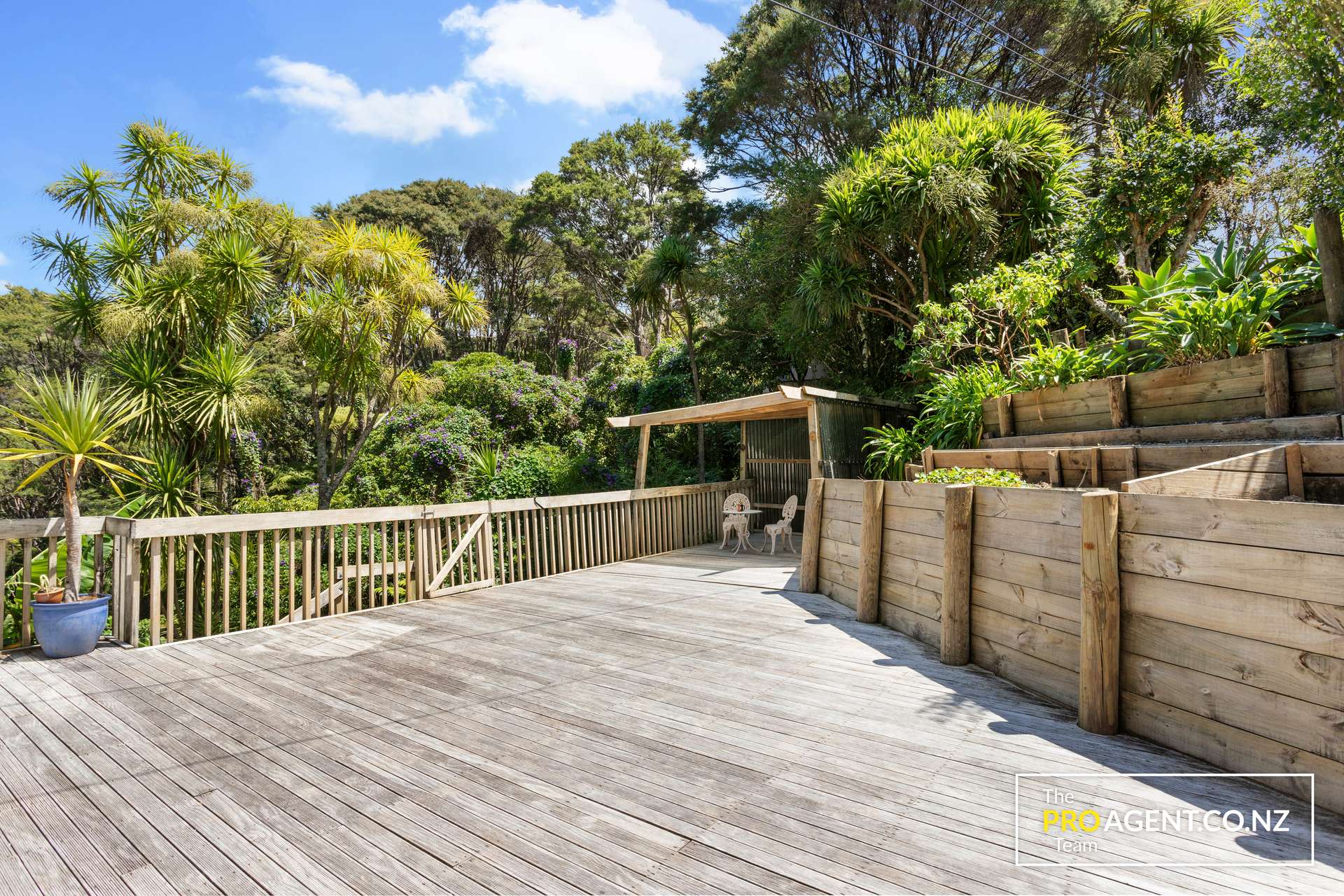 352 Huia Road photo 17