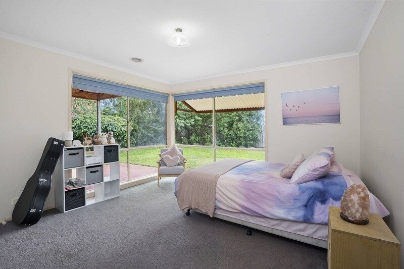 9 Cahill Court, Highton, VIC 3216