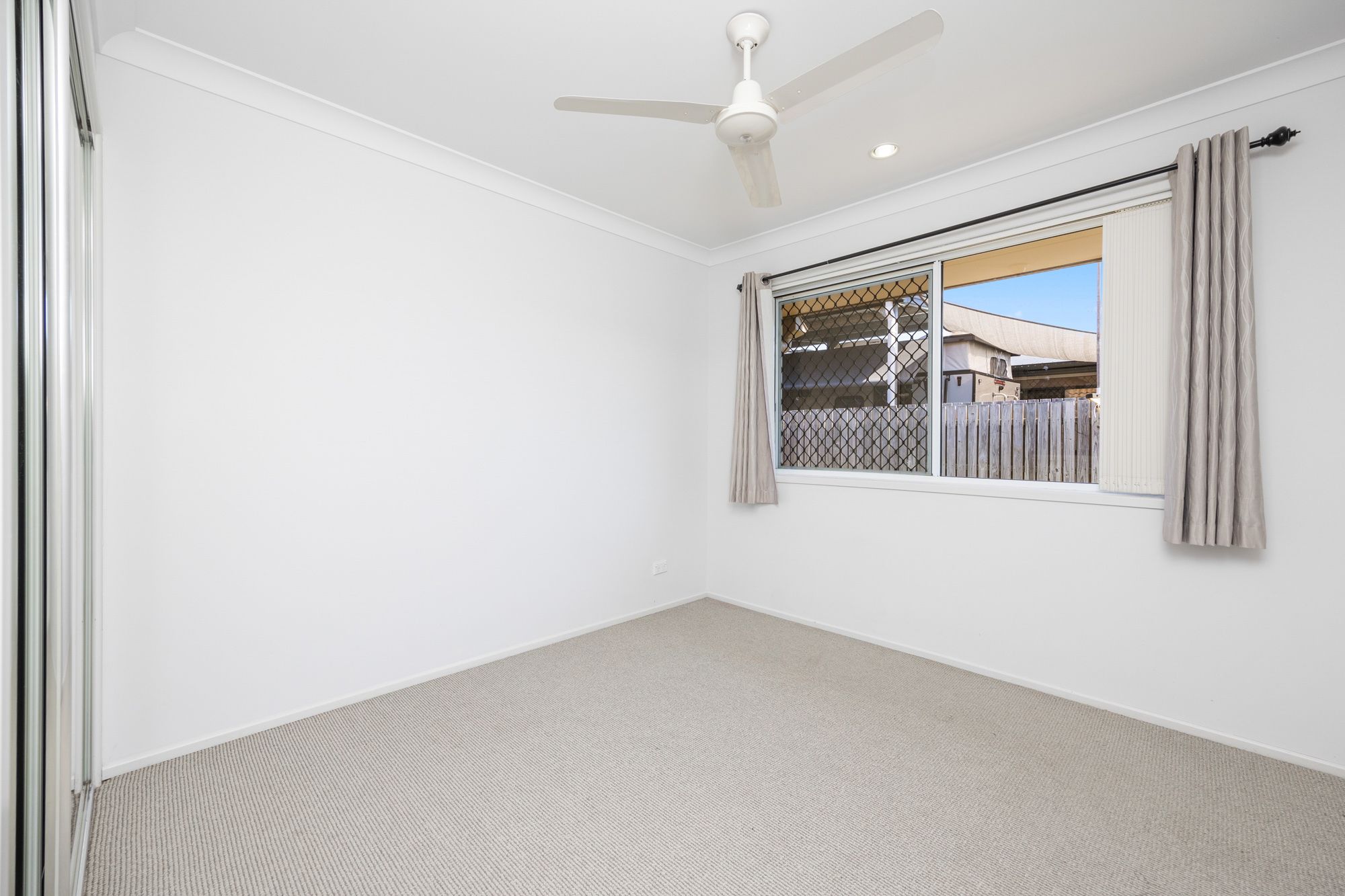 53 Lady Penrhyn Drive — photo 15 of 21