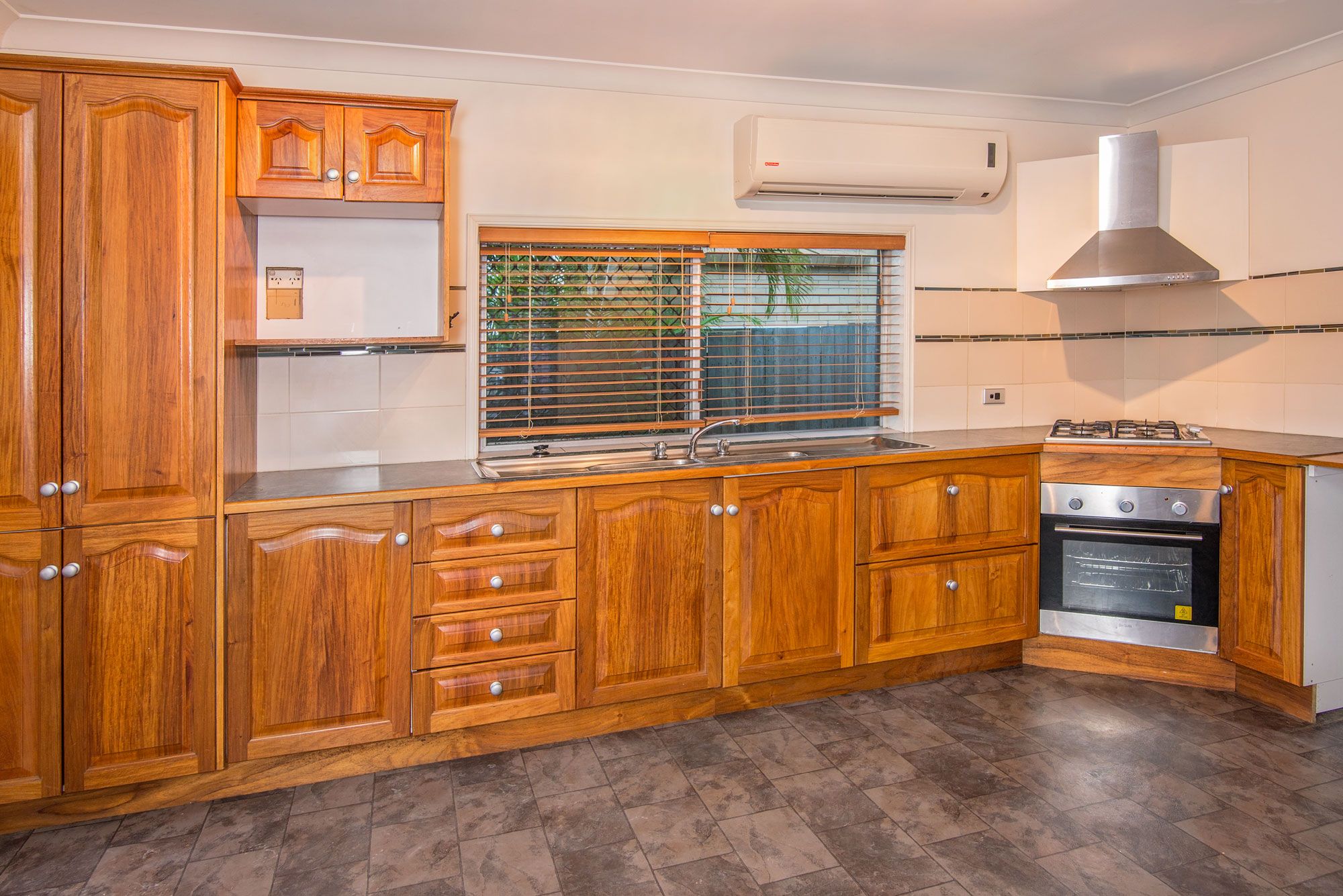 21 Louise Street, Underwood, QLD 4119
