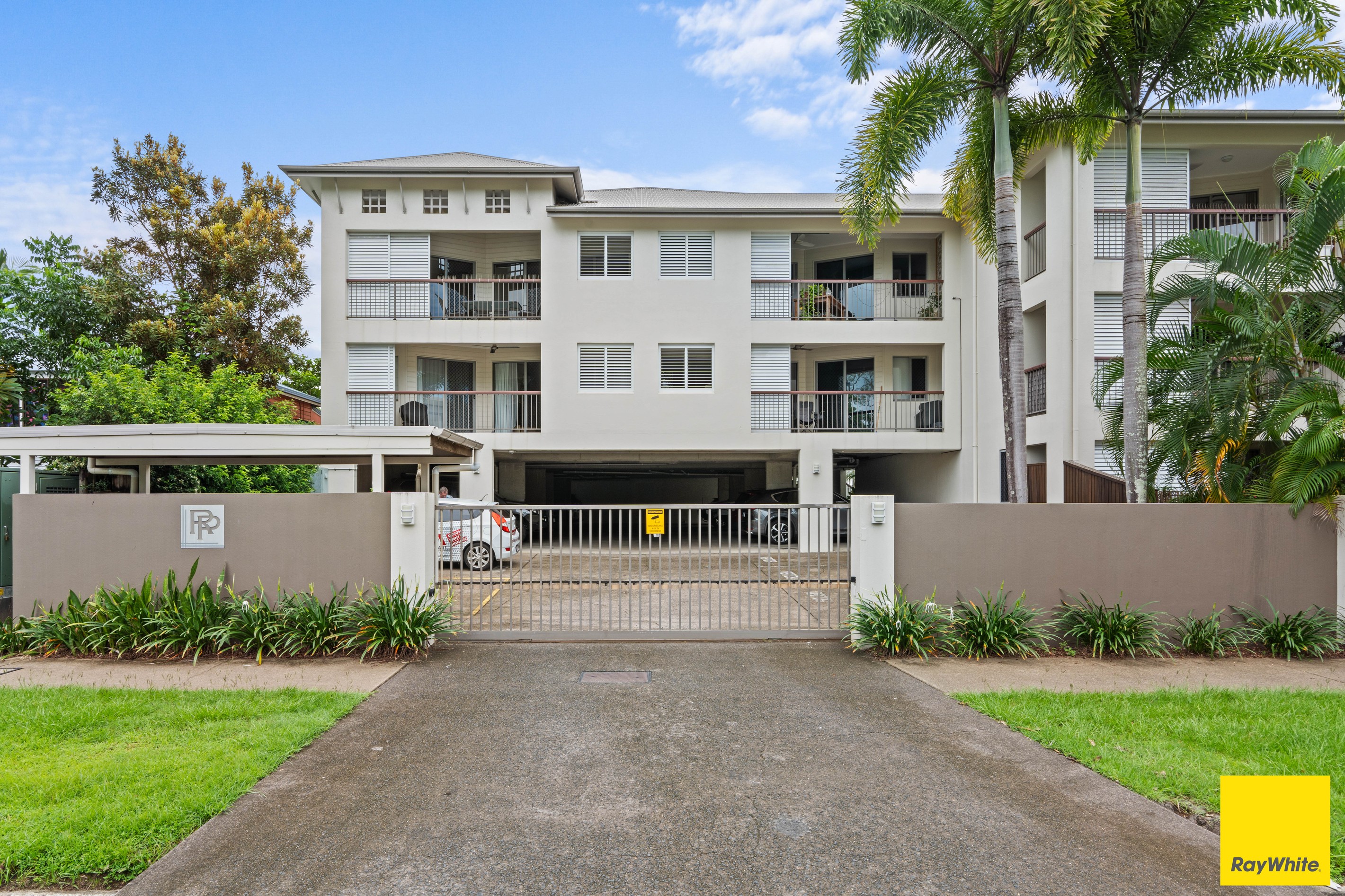 16/242 Grafton Street, Cairns North, QLD 4870