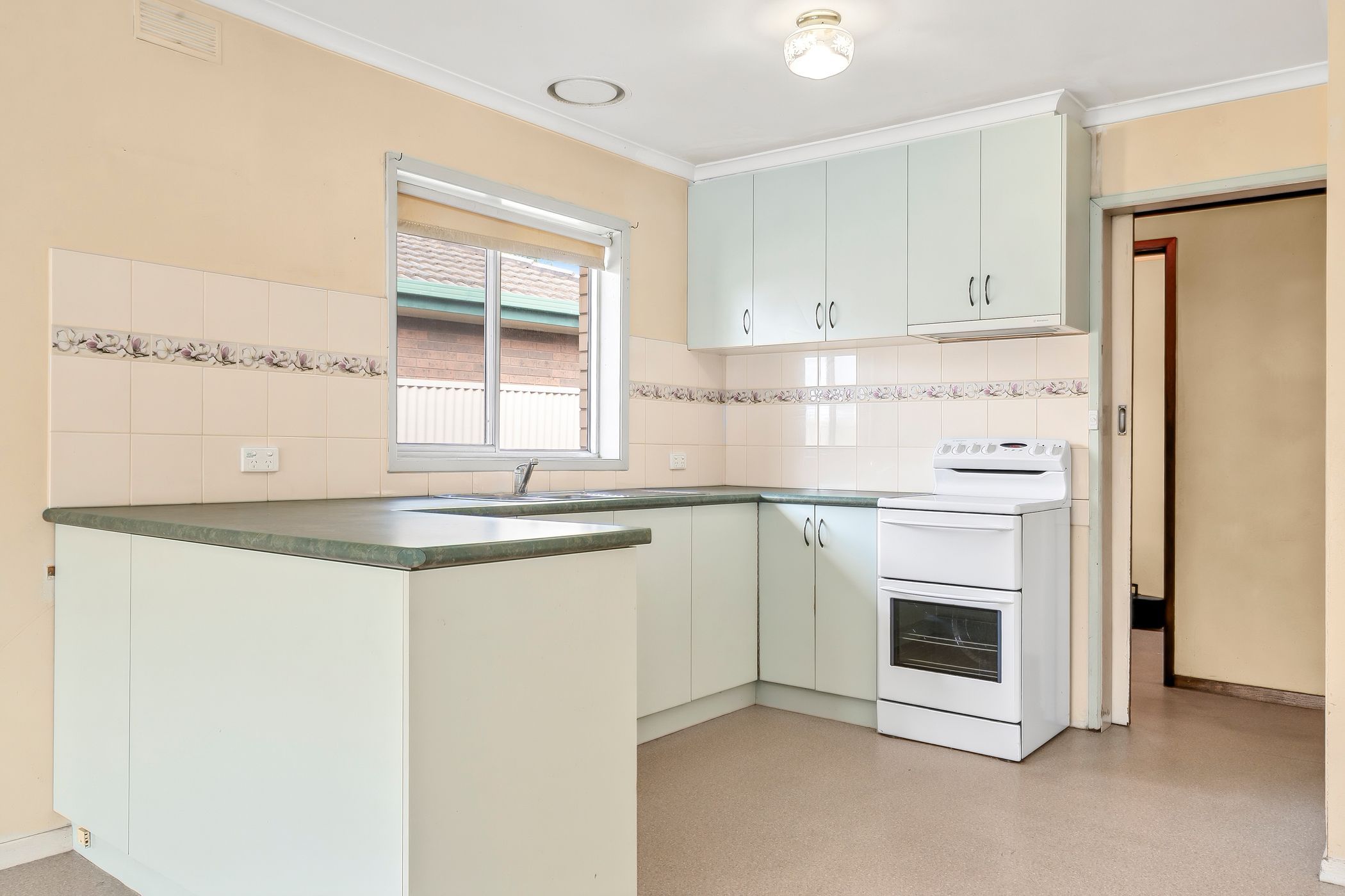 39 Corangamite Street — photo 5 of 16