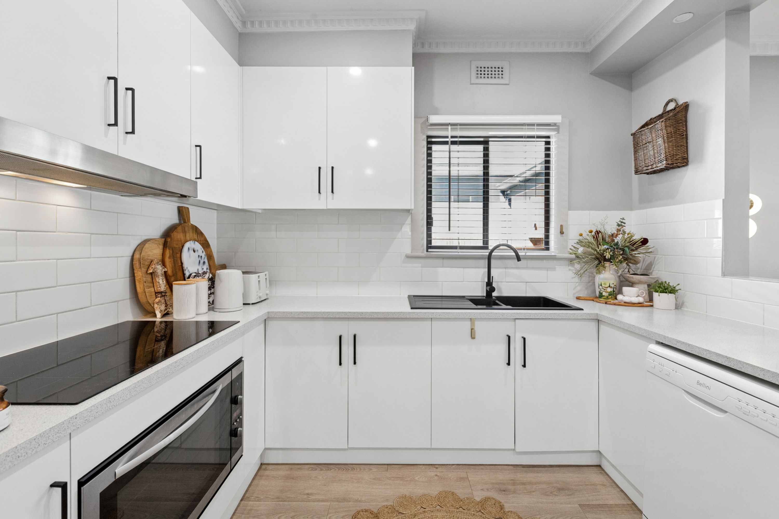 10 Rosemont Avenue — photo 10 of 30