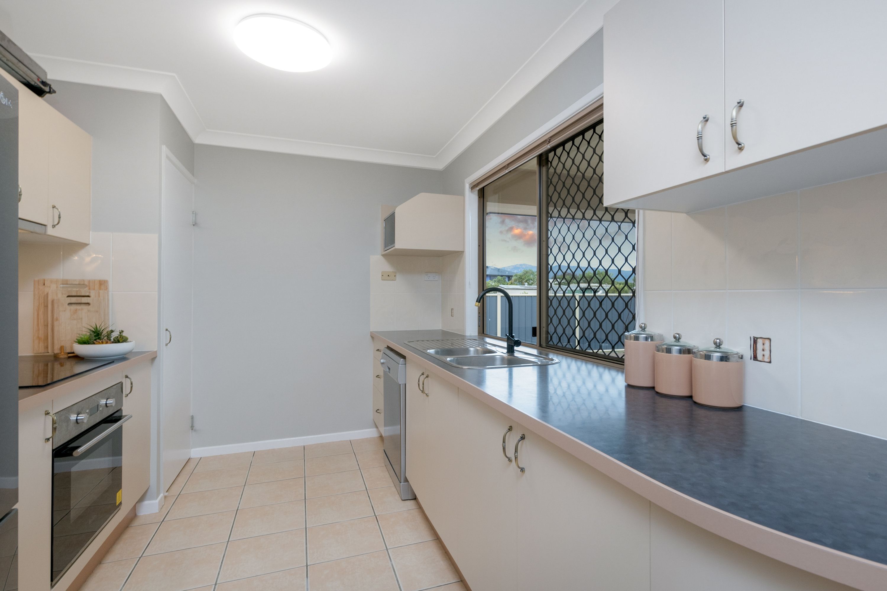 17 Gilby Court, Kirwan, QLD 4817
