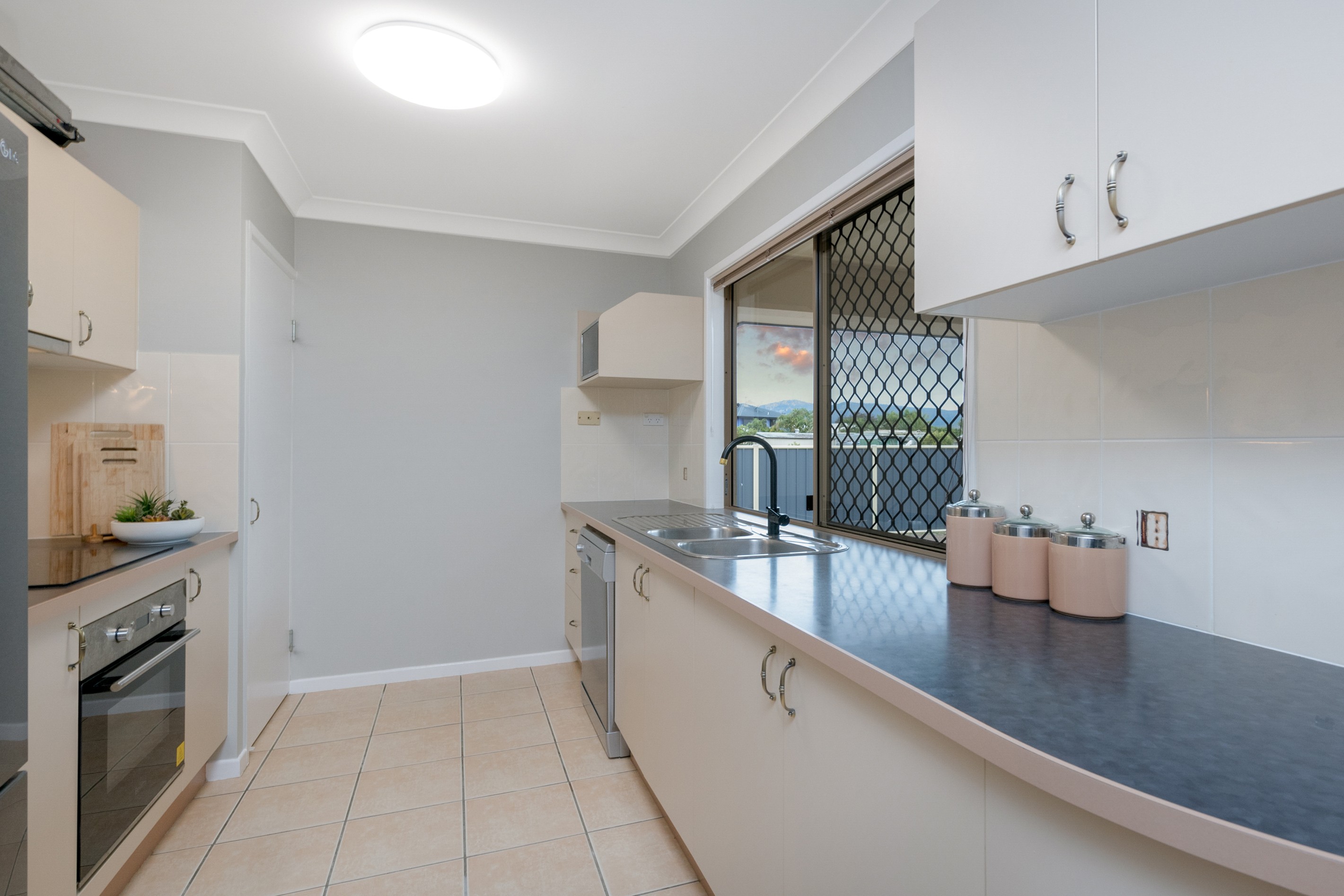 17 Gilby Court, Kirwan, QLD 4817