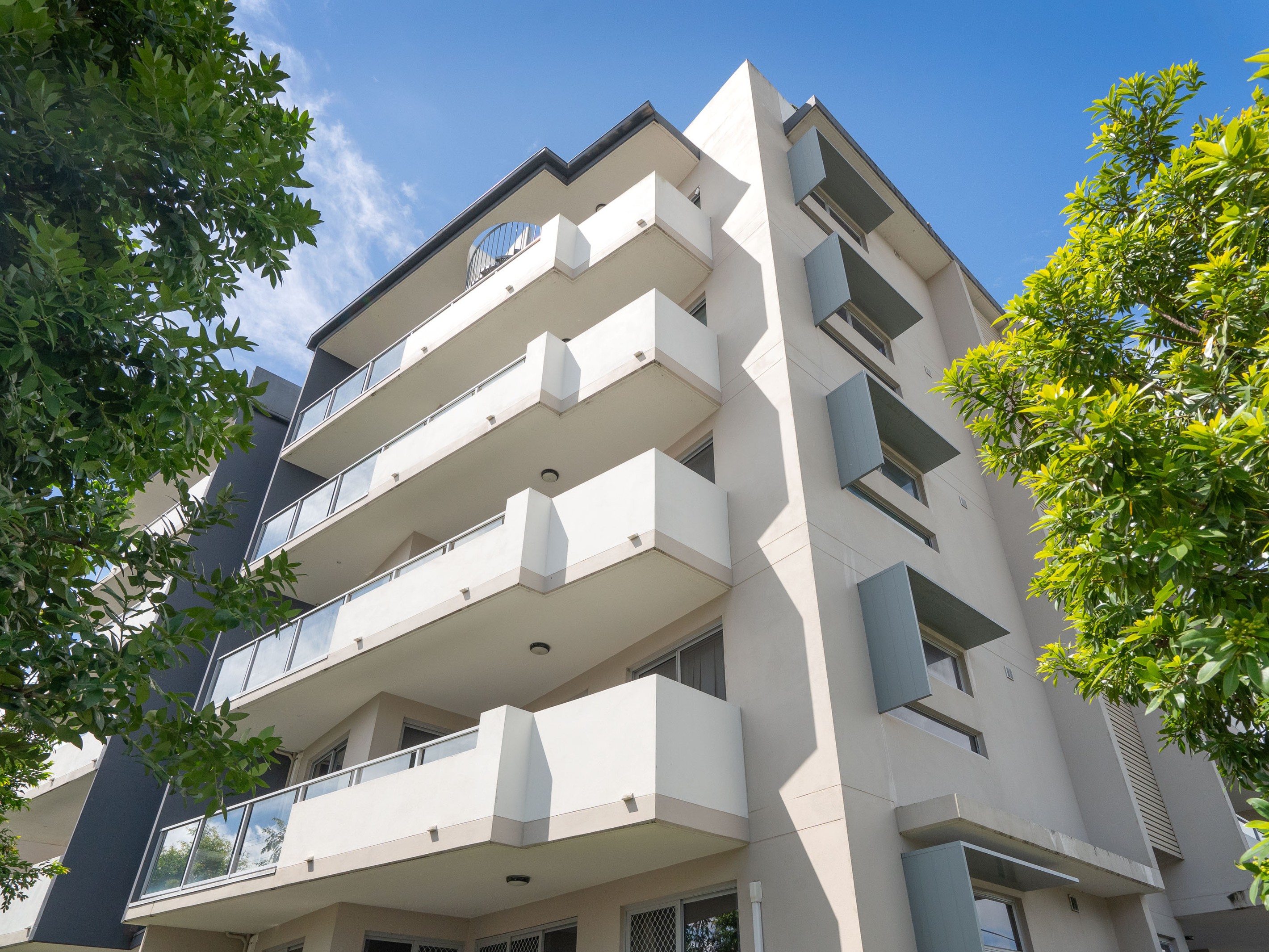 23/908 Logan Road, Holland Park West, QLD 4121