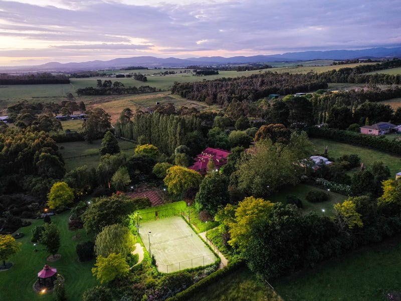 210 Stocks Road, Drouin West, VIC 3818