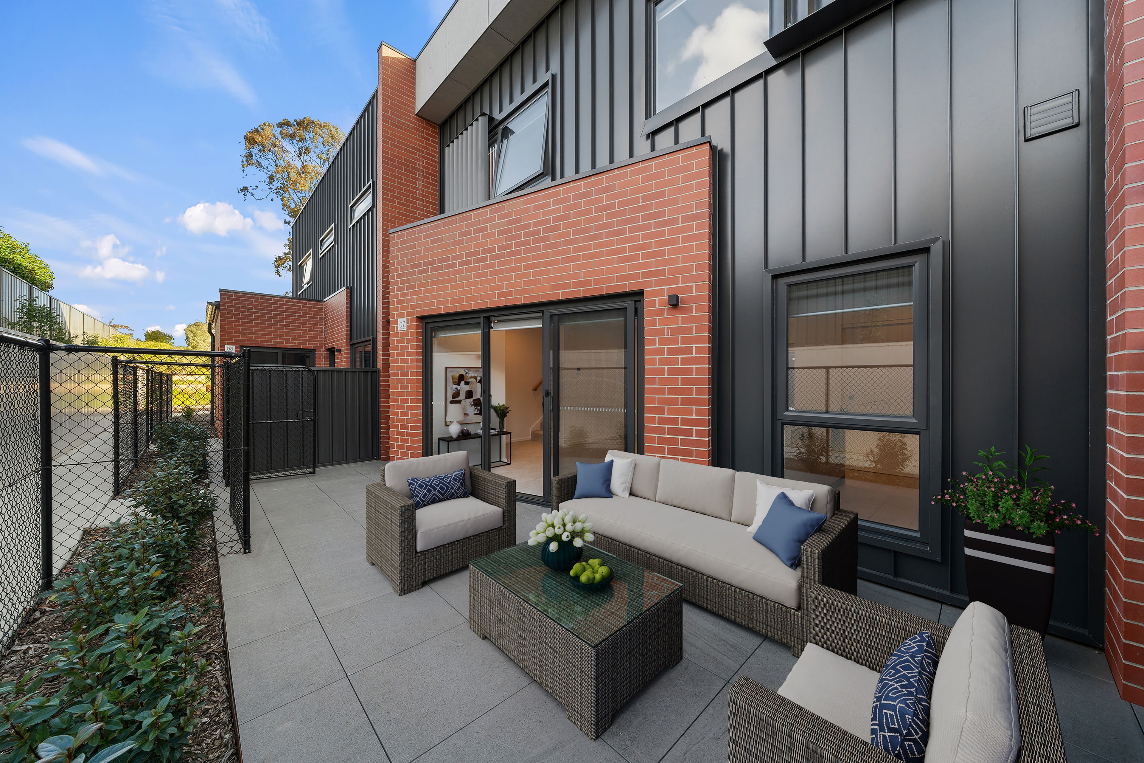 7/7 Buninyong Street — photo 2 of 11