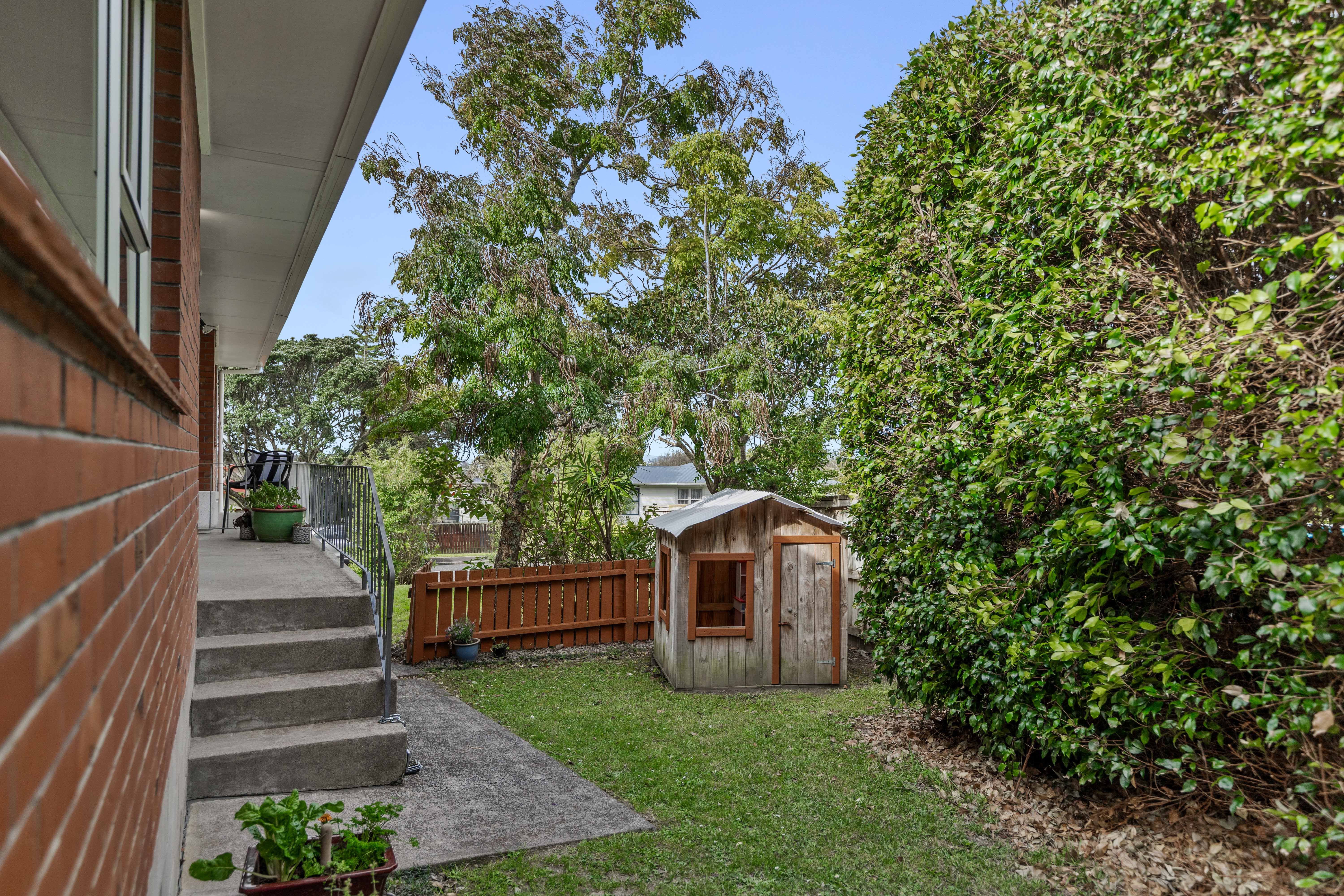 2/4 Illana Place, Ranui, Waitakere City