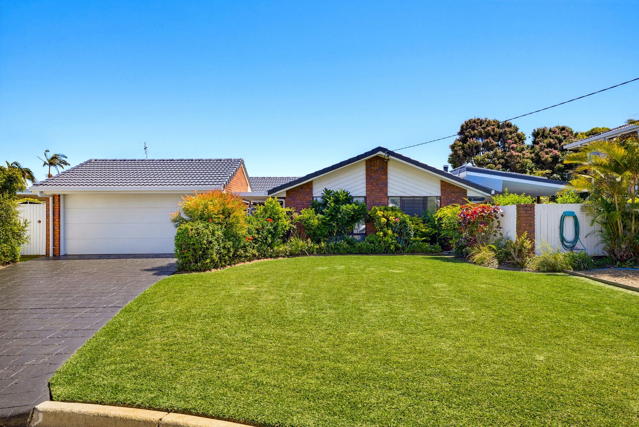 10 Satinbird Place — photo from Ray White Kawana Waters