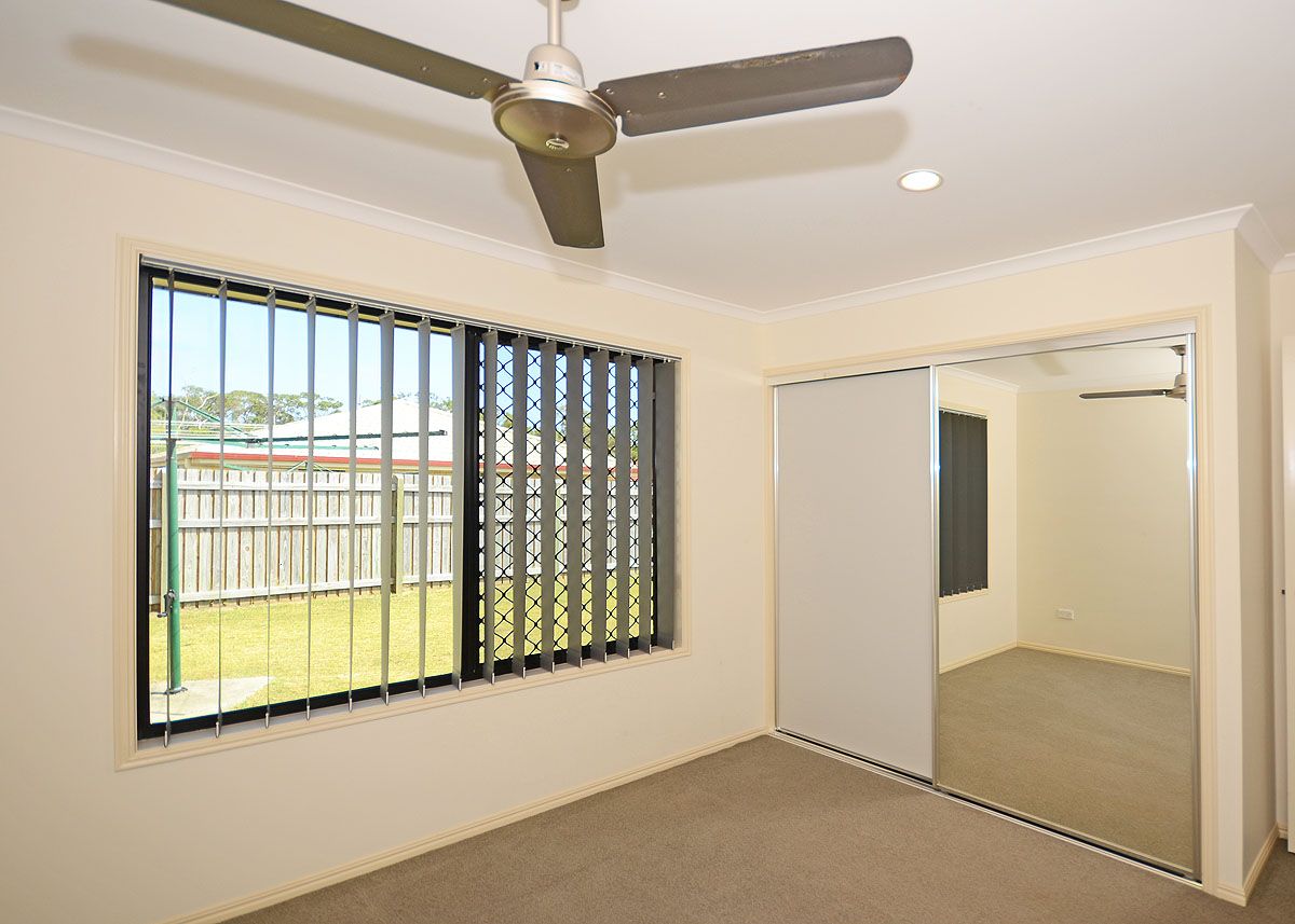 8 Zircon Street — photo 17 of 21