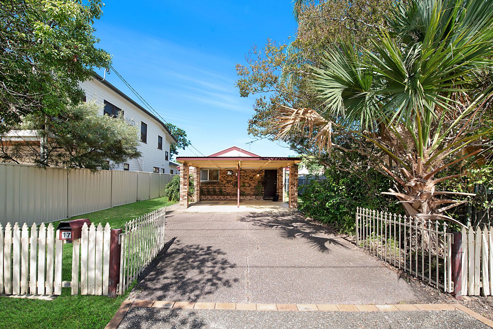 17 Graceville Avenue, Graceville, QLD 4075