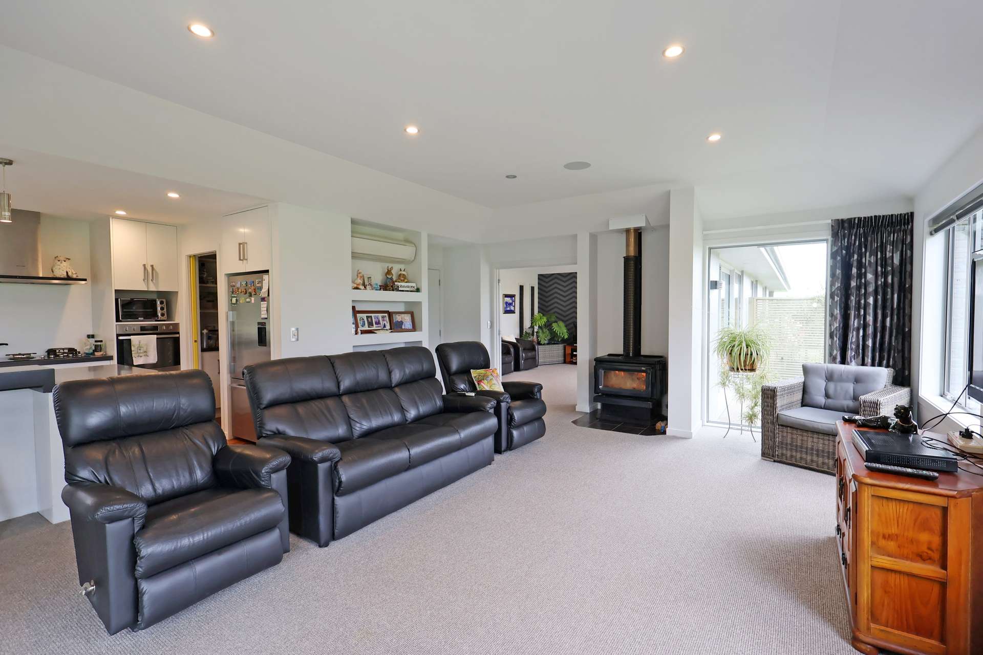 135 Millwood Glen photo 12