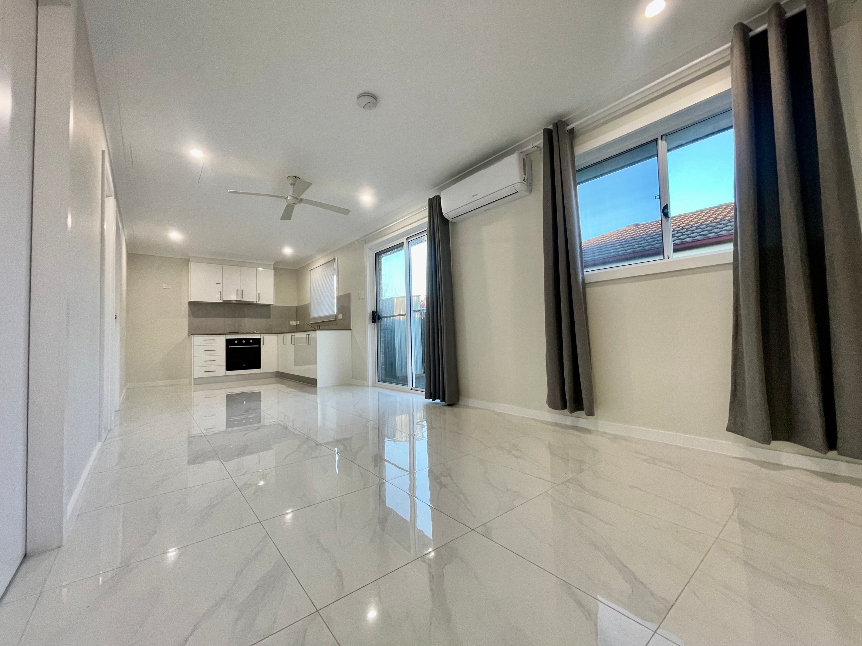 14A Beyer Place, Currans Hill, NSW 2567