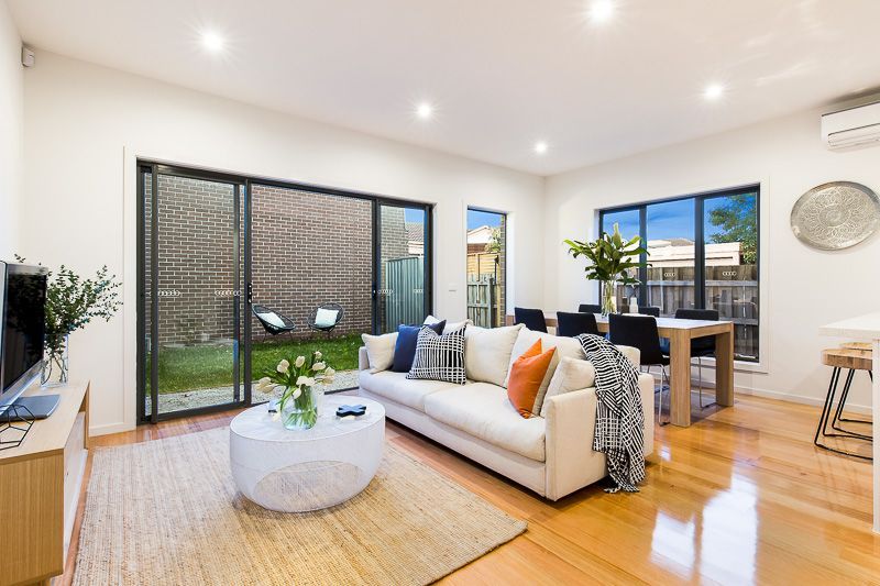 1/33 Prince Charles Street, Clayton, VIC 3168