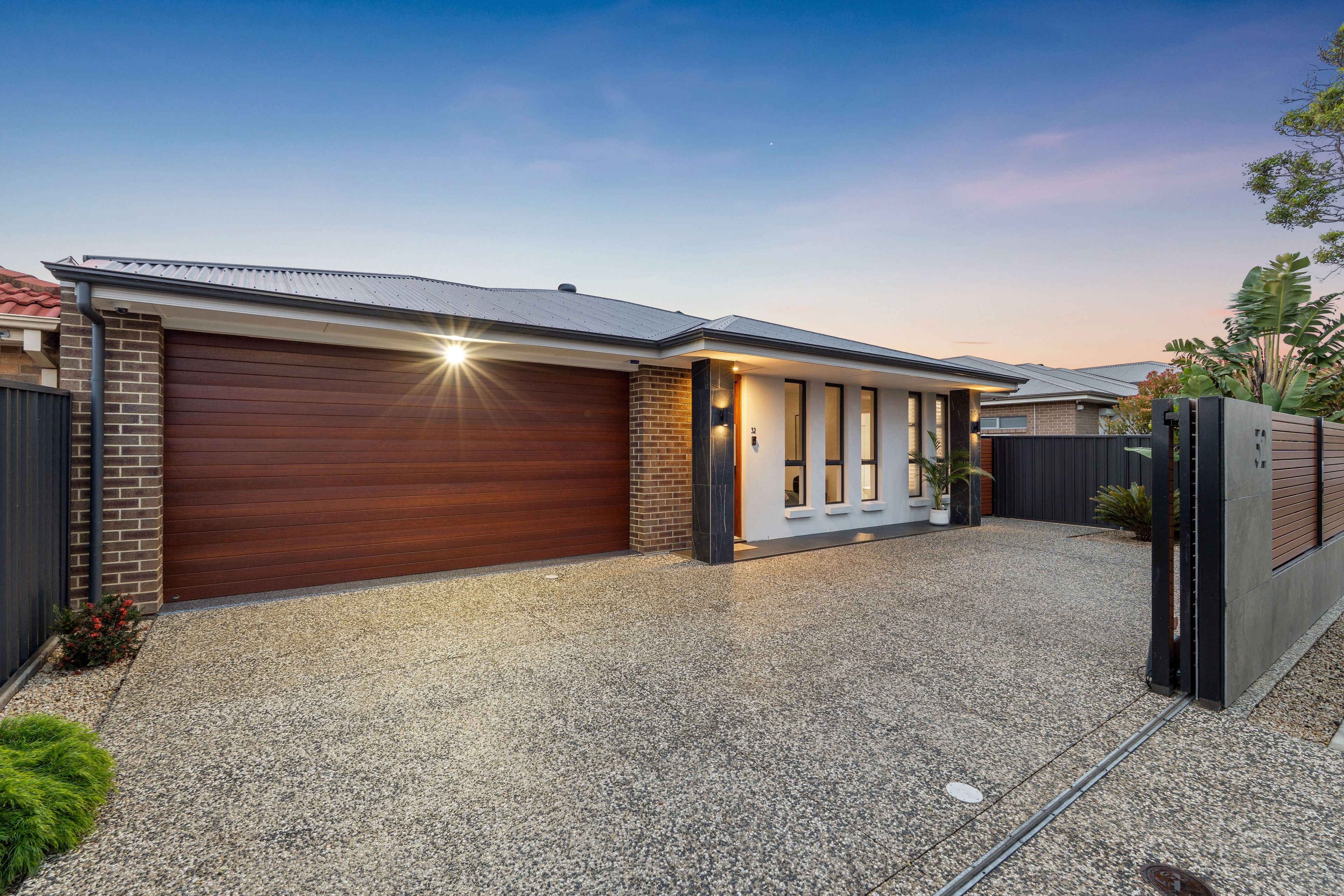 32 Poole Avenue, Woodville South, SA 5011