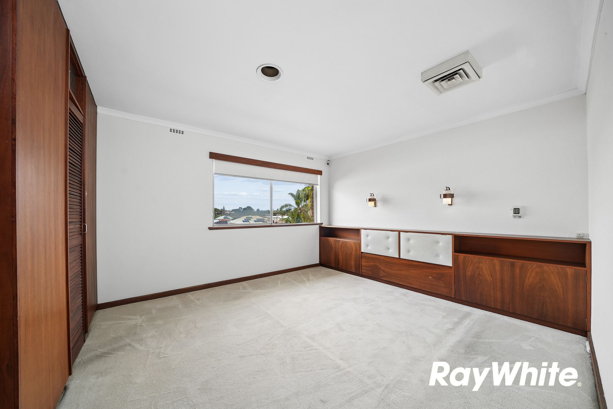 25 Ranger Road — photo 9 of 16