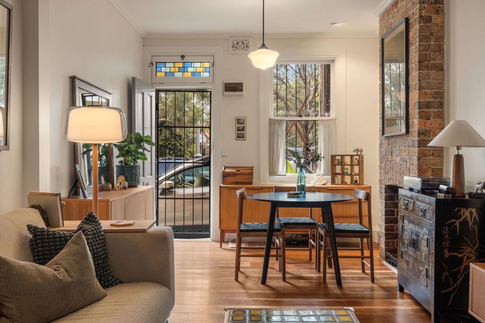 35 Caroline Street — photo 2 of 22