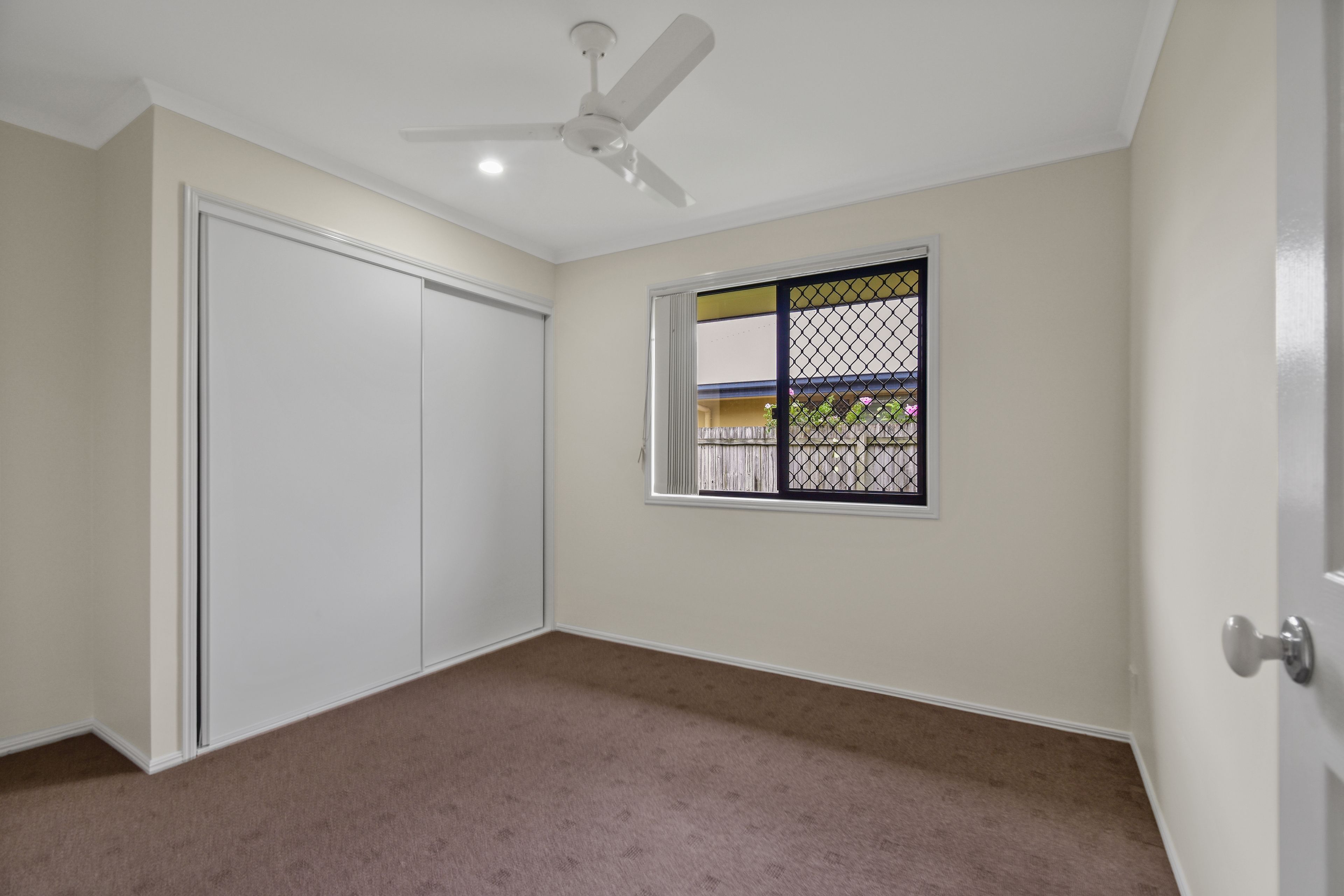 26 Springbrook Street — photo 7 of 12